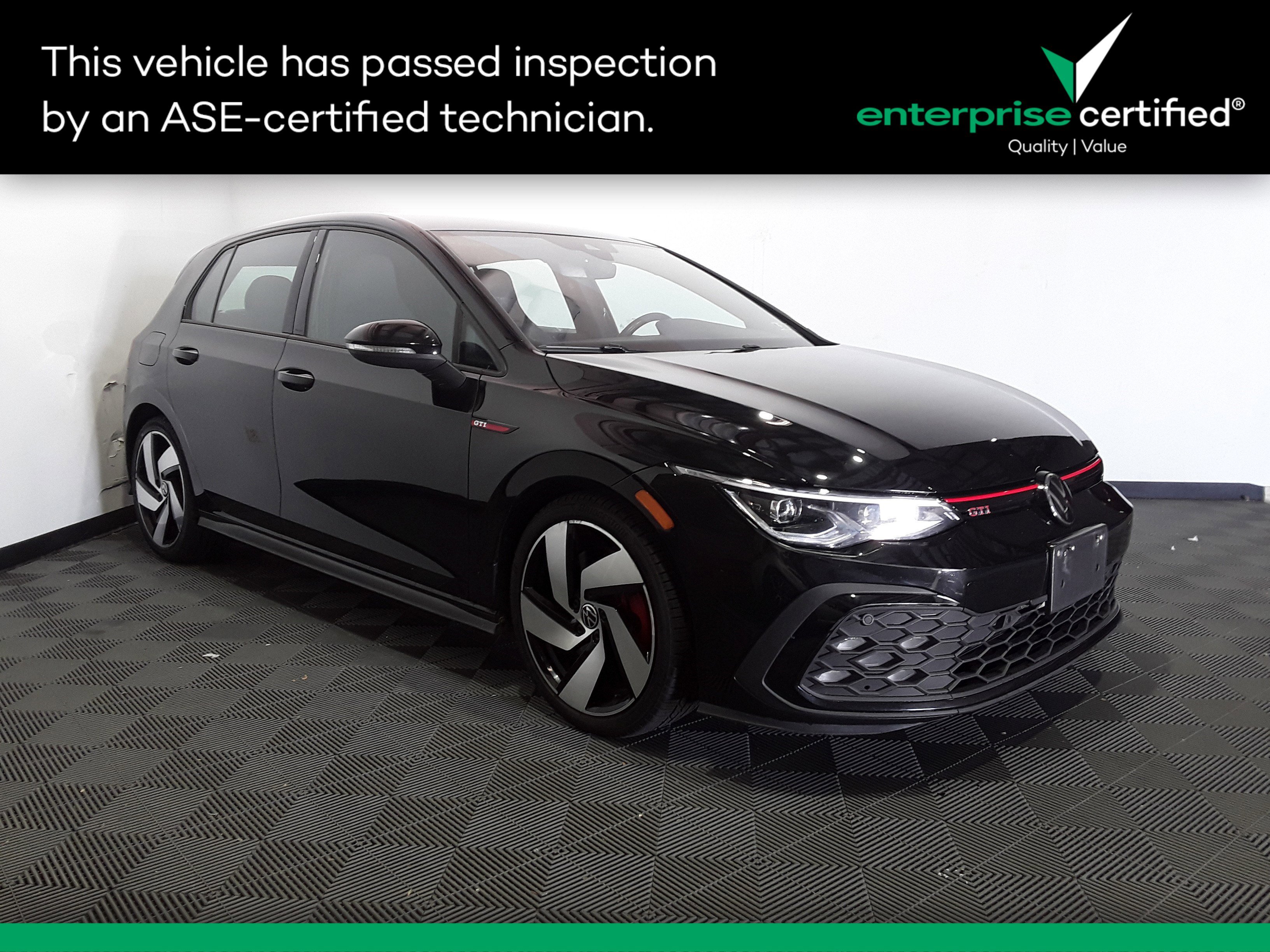 2024 Volkswagen Golf GTI S's photo