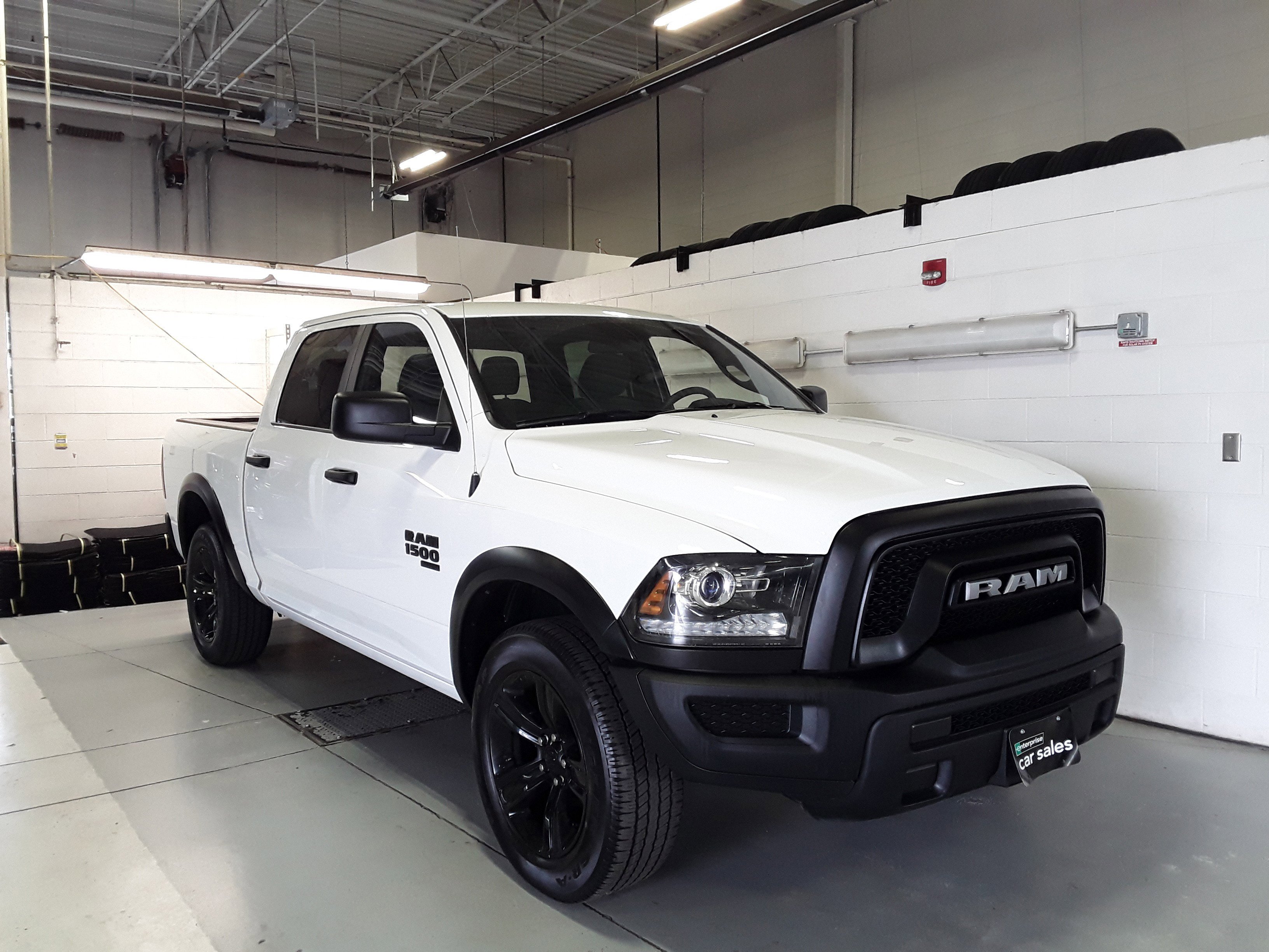 2024 Ram 1500 Classic Warlock 4x4 Crew Cab 5'7