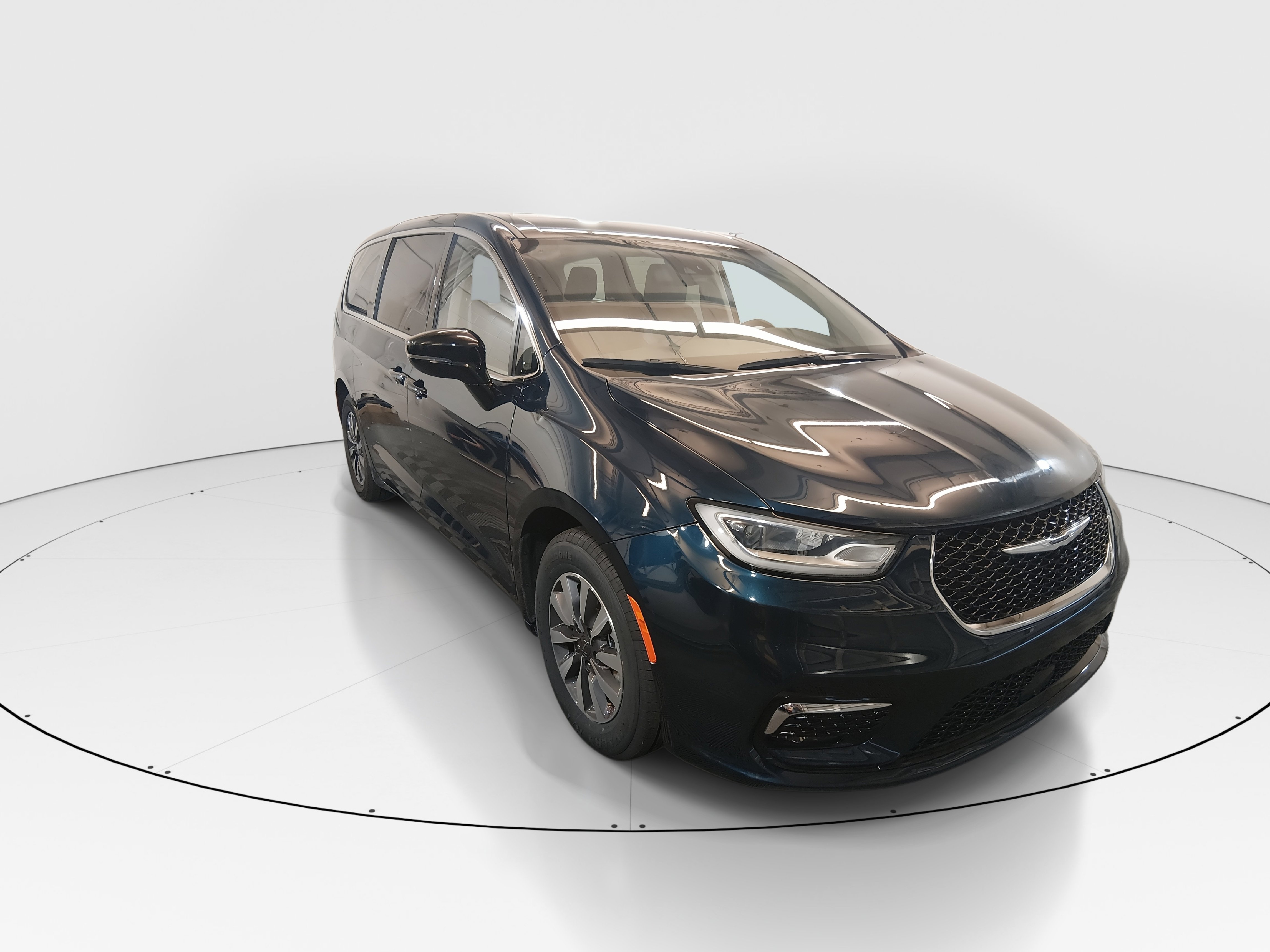 2024 Chrysler Pacifica PHEV Select