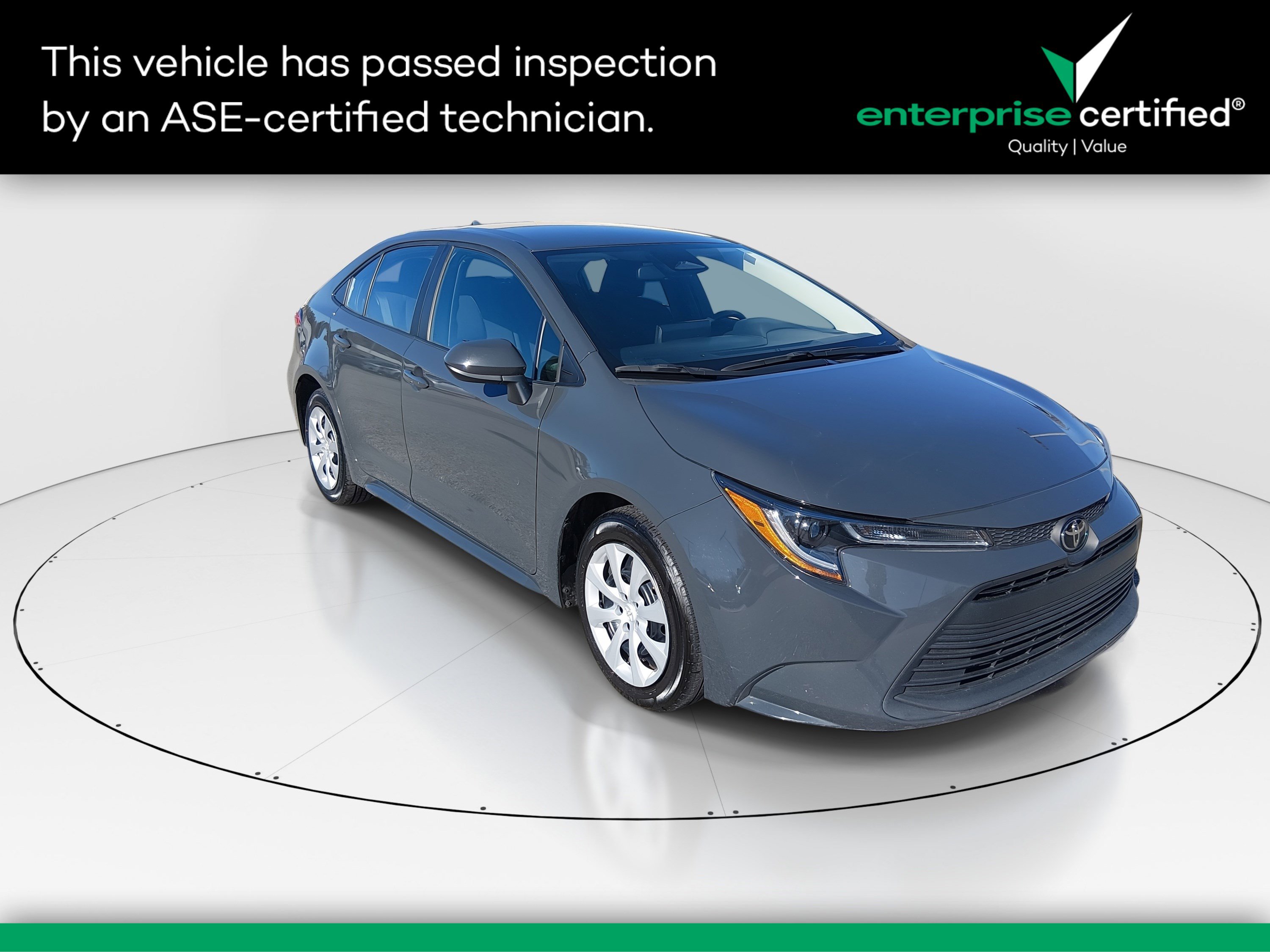 2024 Toyota Corolla LE's photo