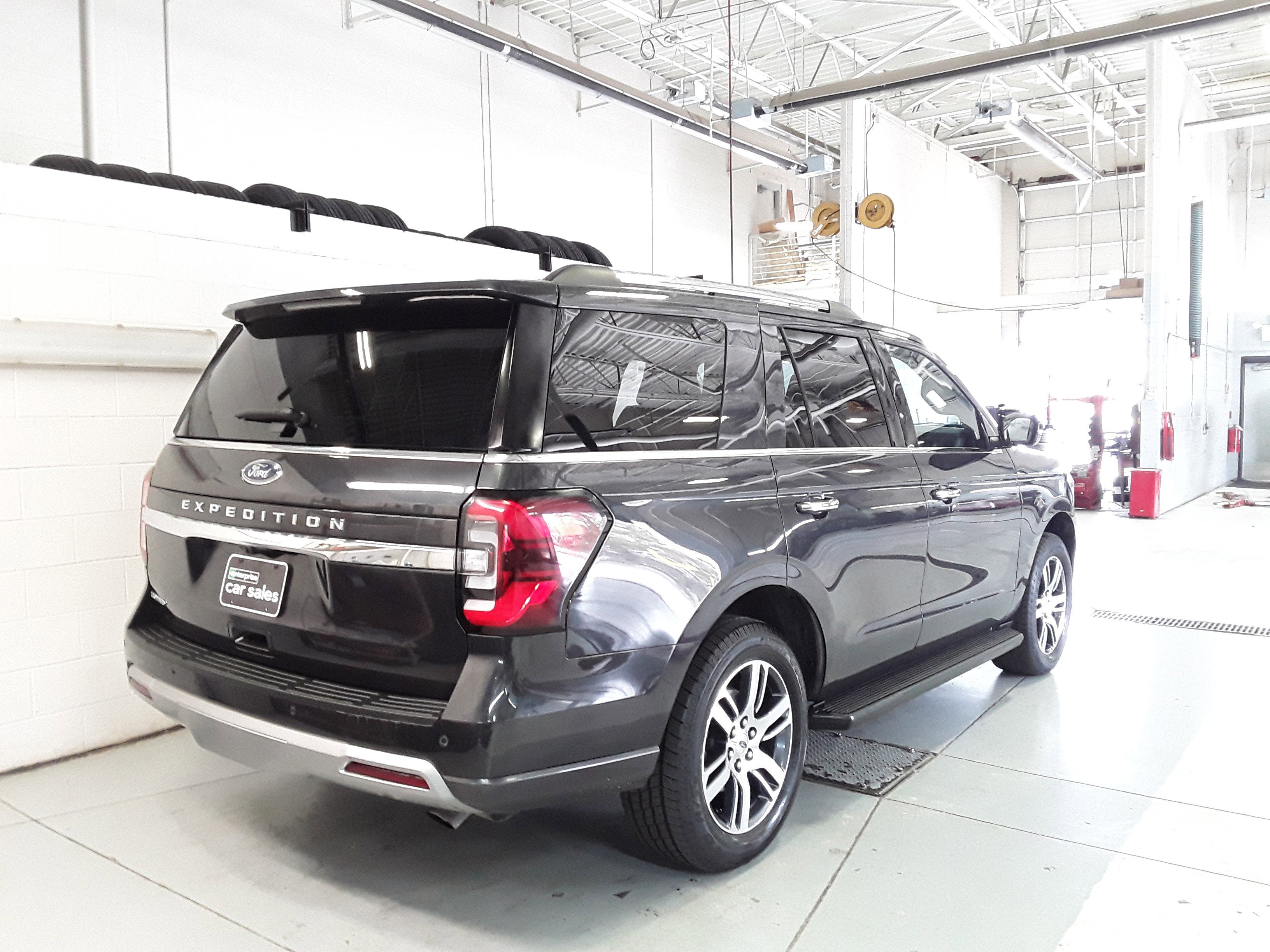 Image 4 of Used 2024 Ford Expedition Limited 4x4