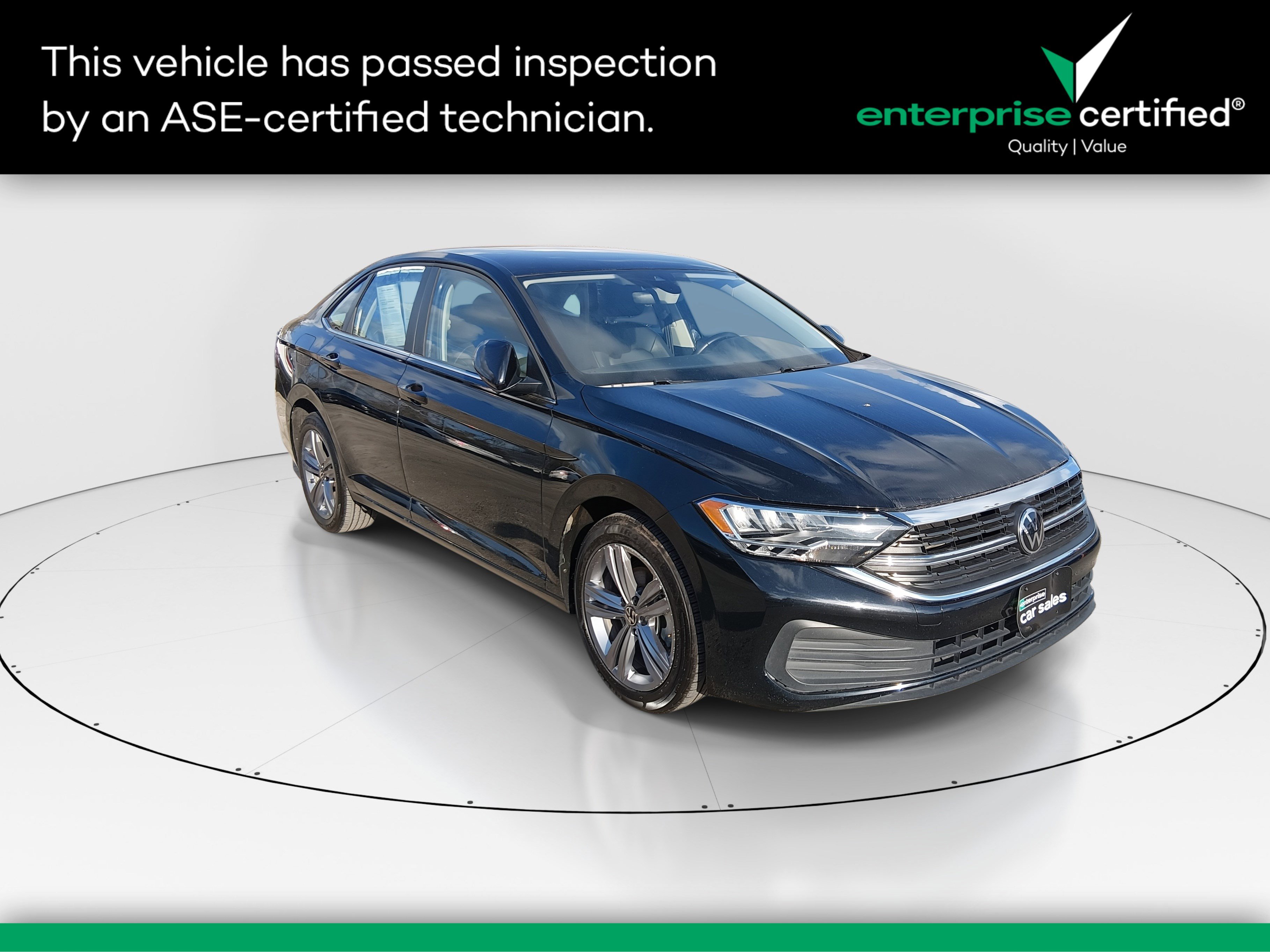 2024 Volkswagen Jetta SE's photo