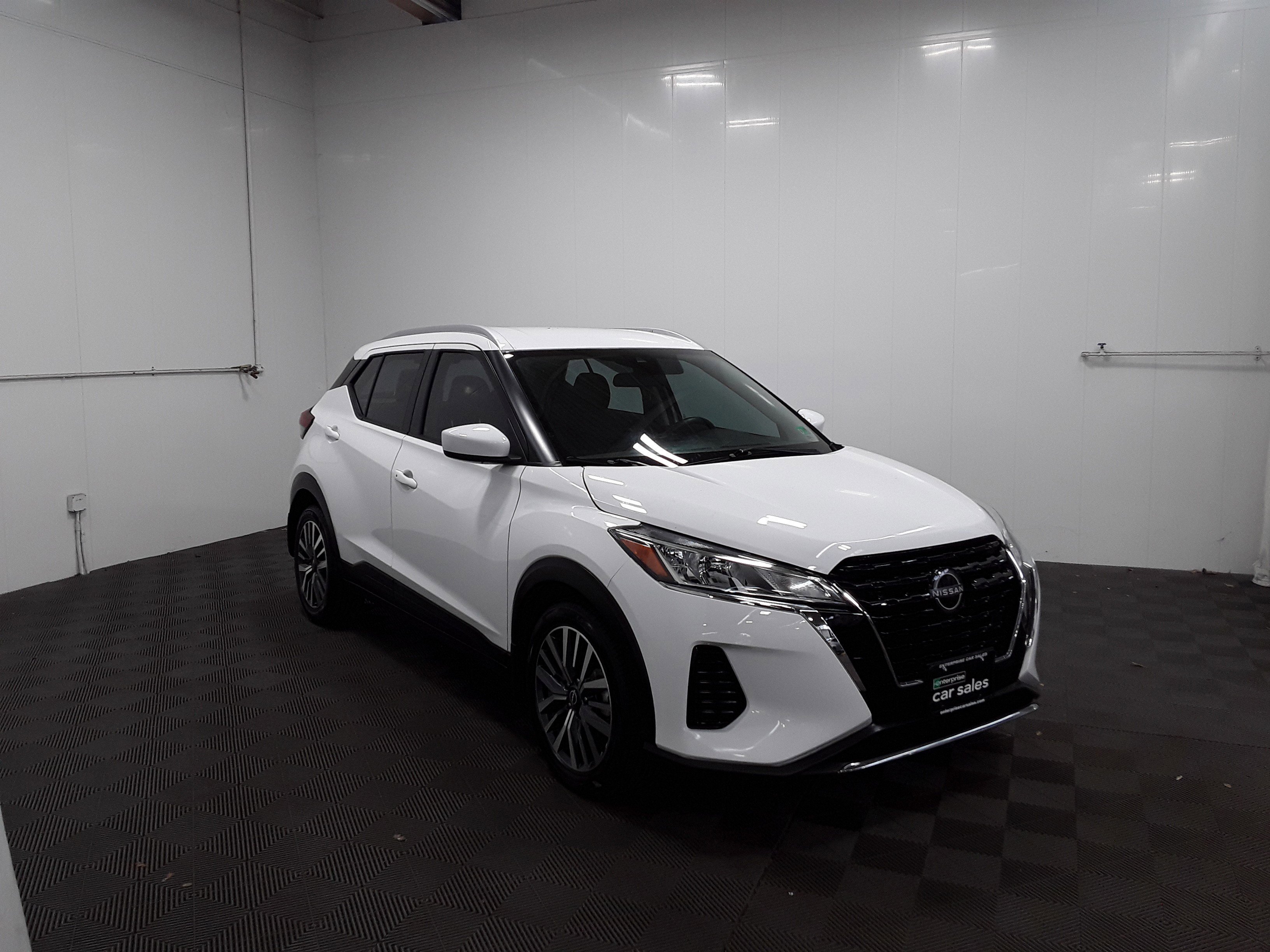 Used 2023 Nissan Kicks SV FWD