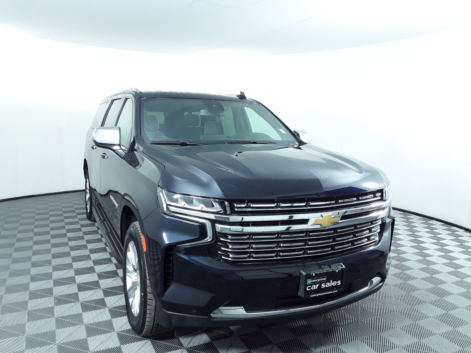 2023 Chevrolet Suburban 4WD 4dr Premier