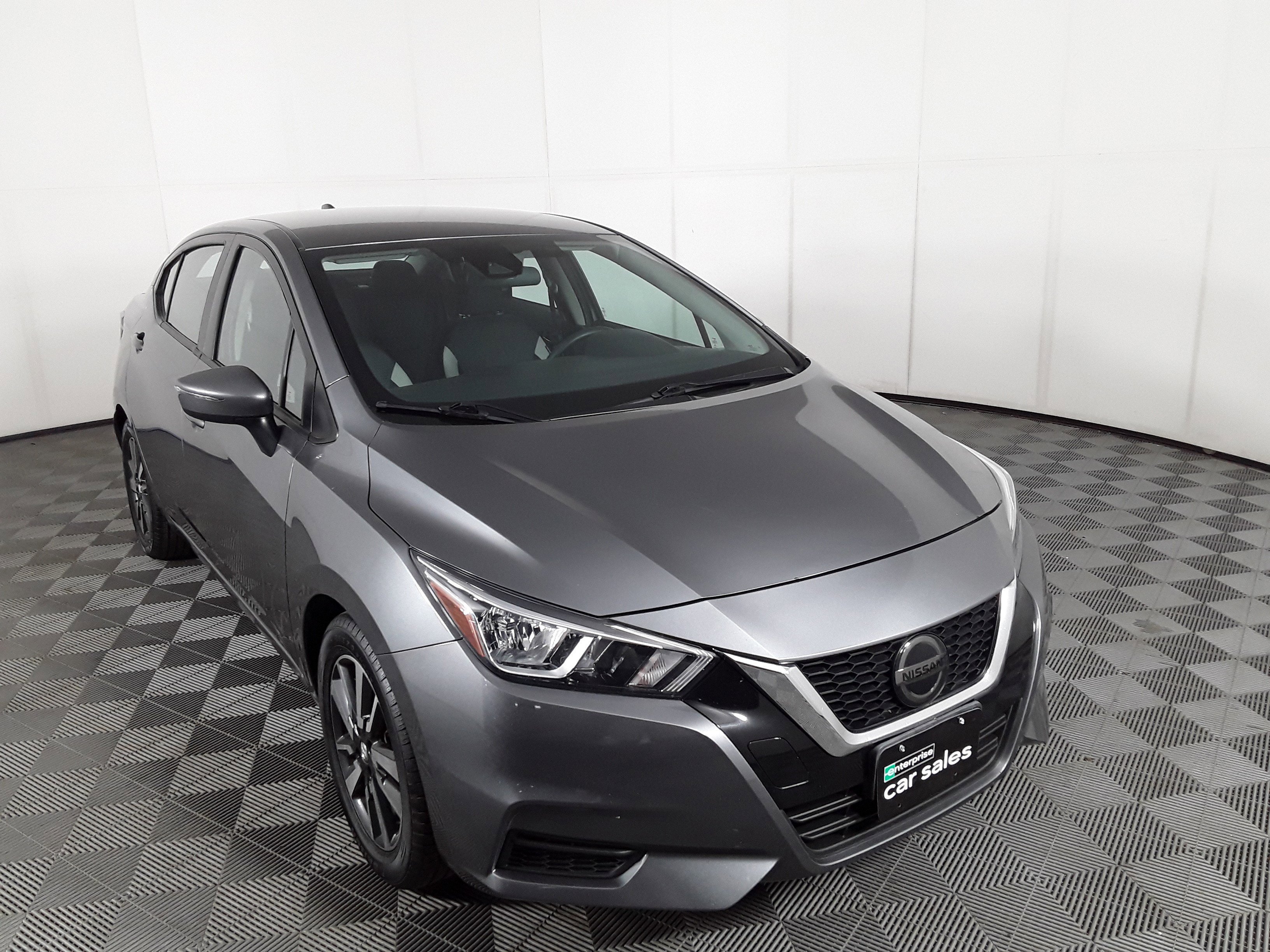 2021 Nissan Versa SV CVT