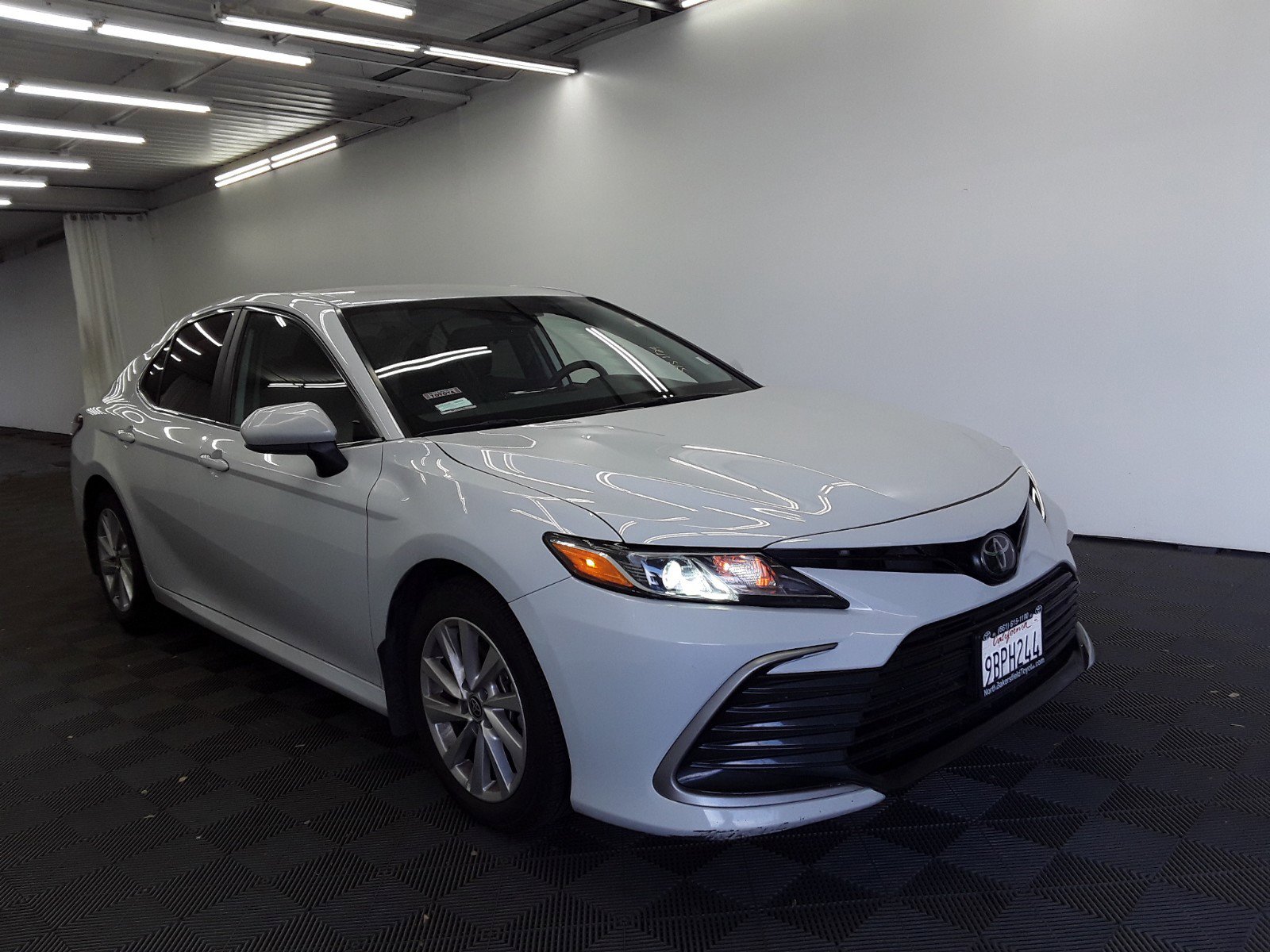 2023 Toyota Camry LE Auto