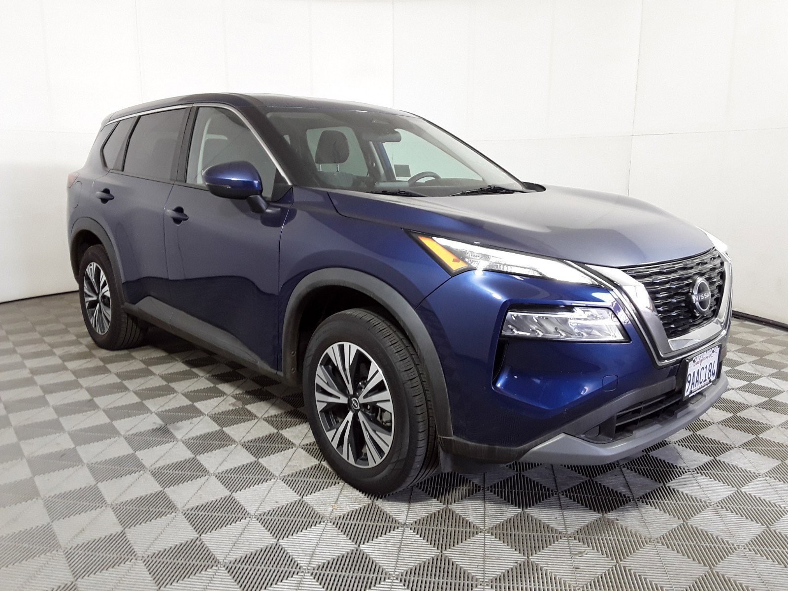 2022 Nissan Rogue FWD SV