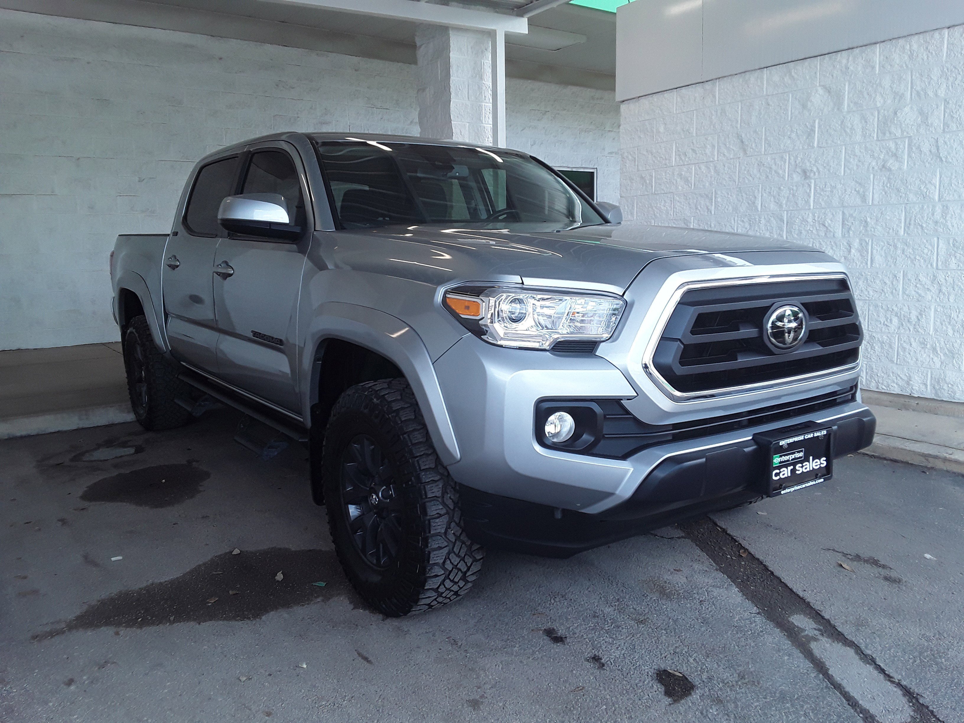 2023 Toyota Tacoma 2WD SR5 Double Cab 5' Bed V6 AT