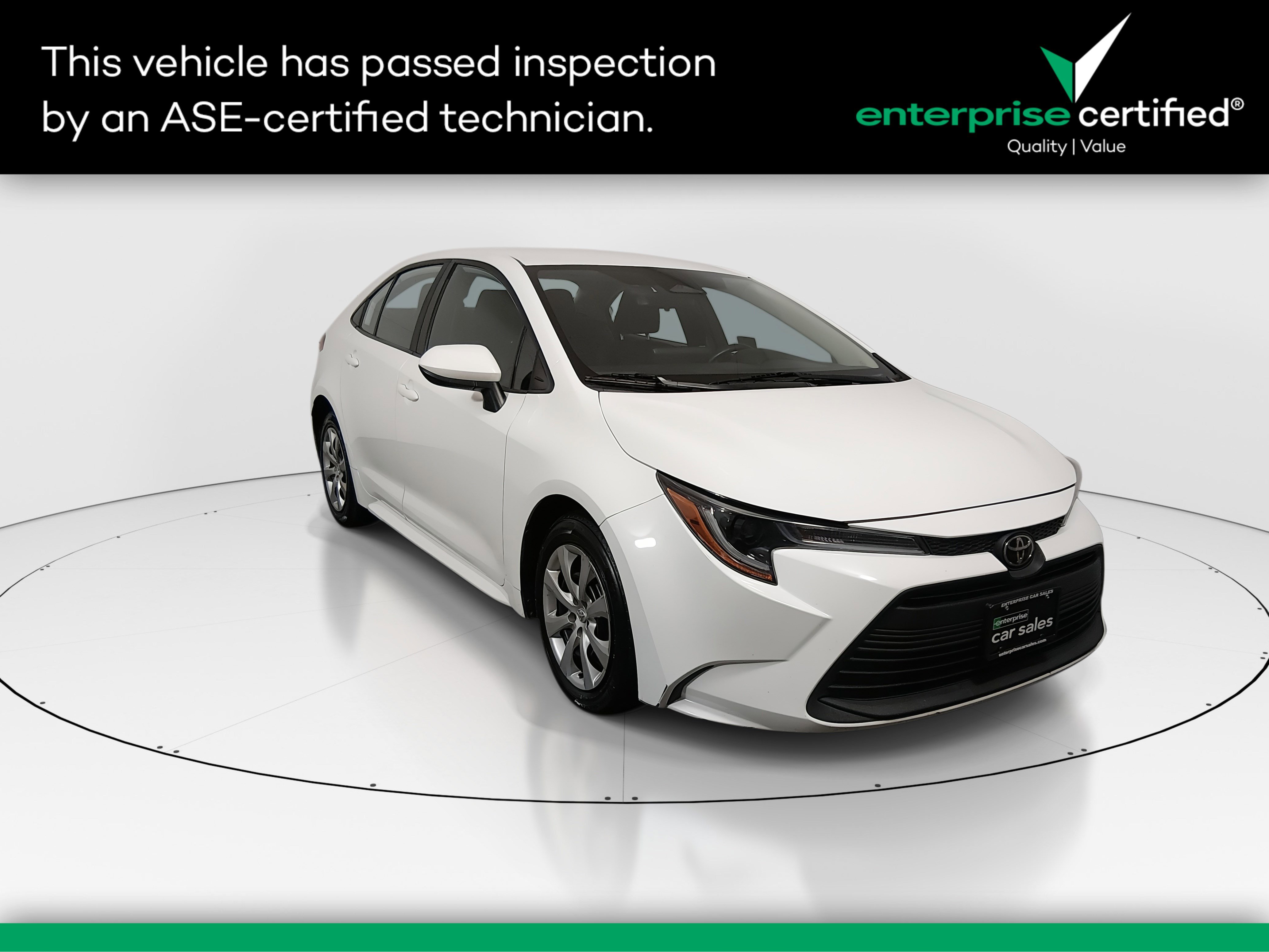 2023 Toyota Corolla LE's photo