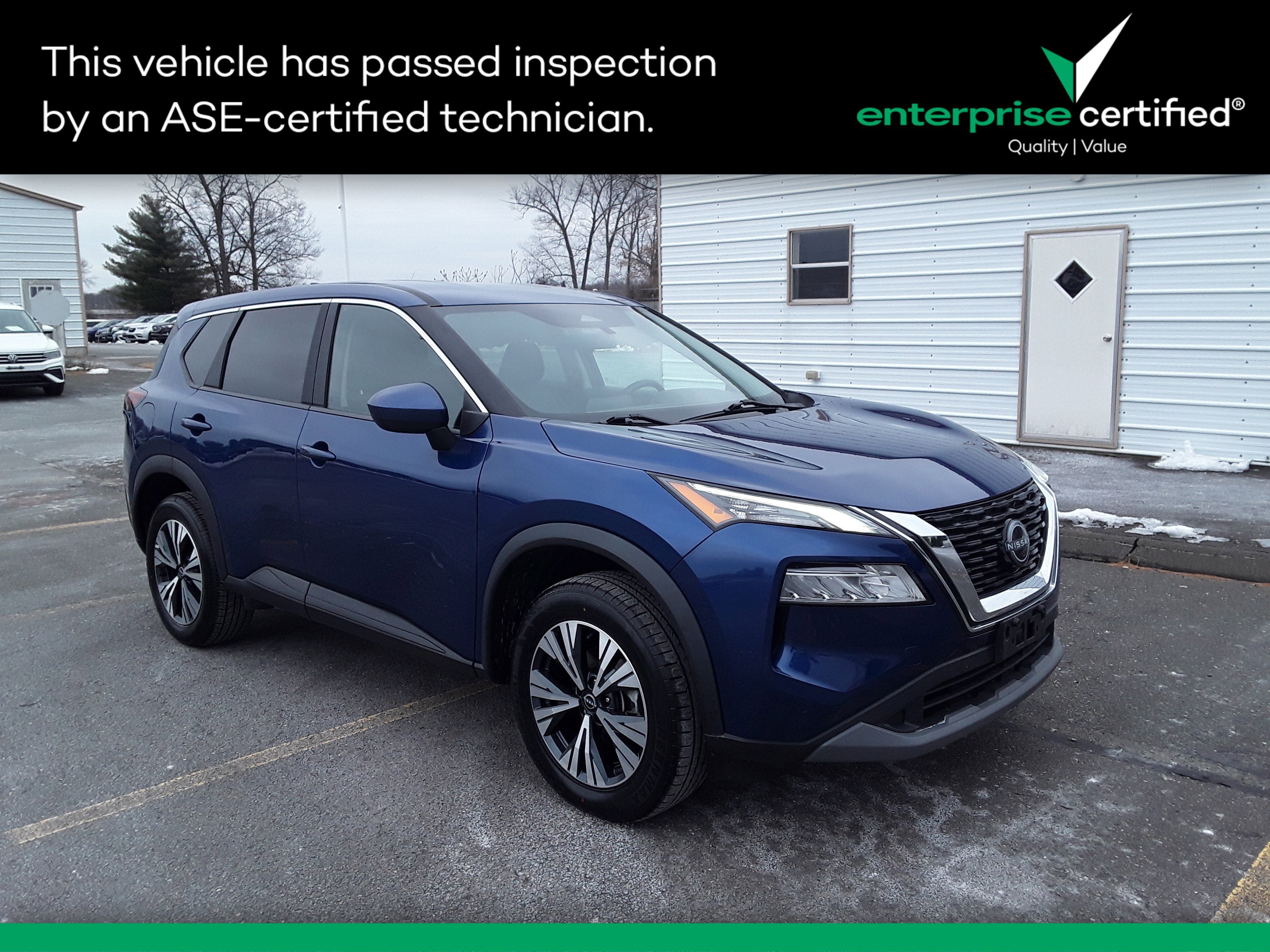 2023 Nissan Rogue SV's photo