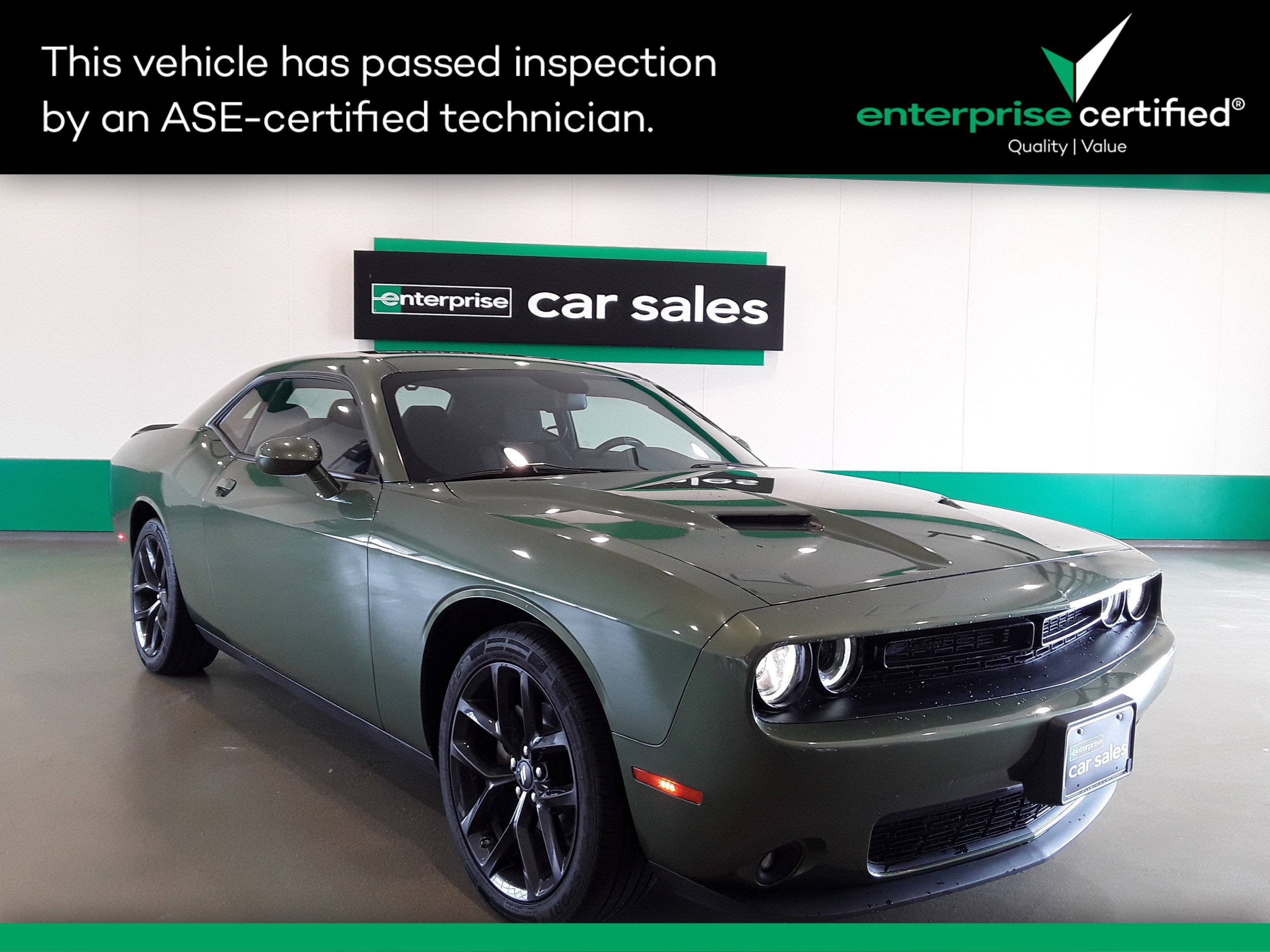 2022 Dodge Challenger SXT RWD