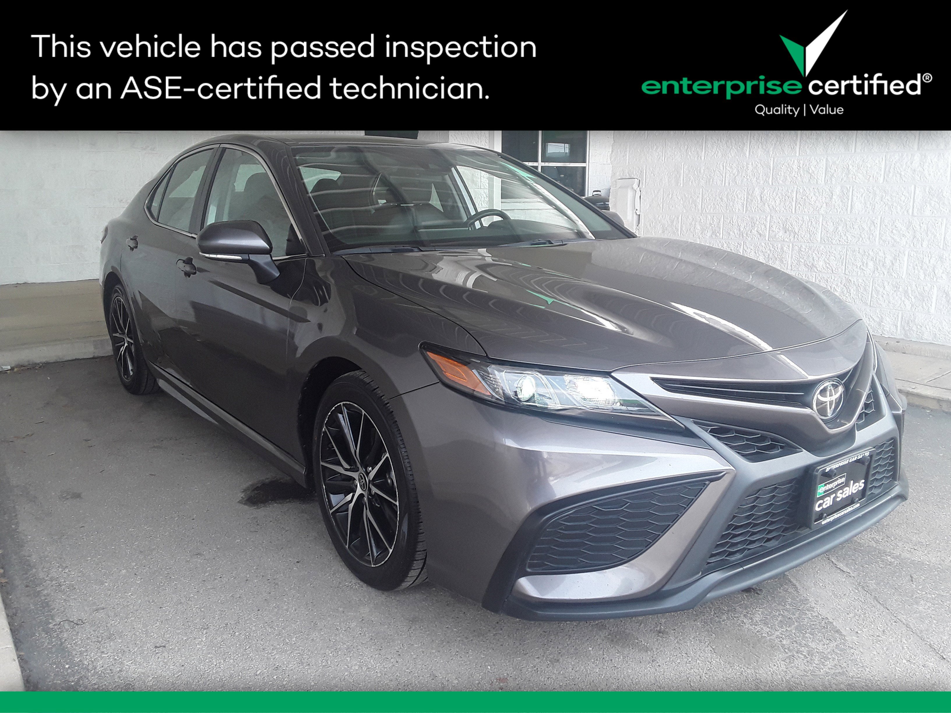 2023 Toyota Camry SE Auto