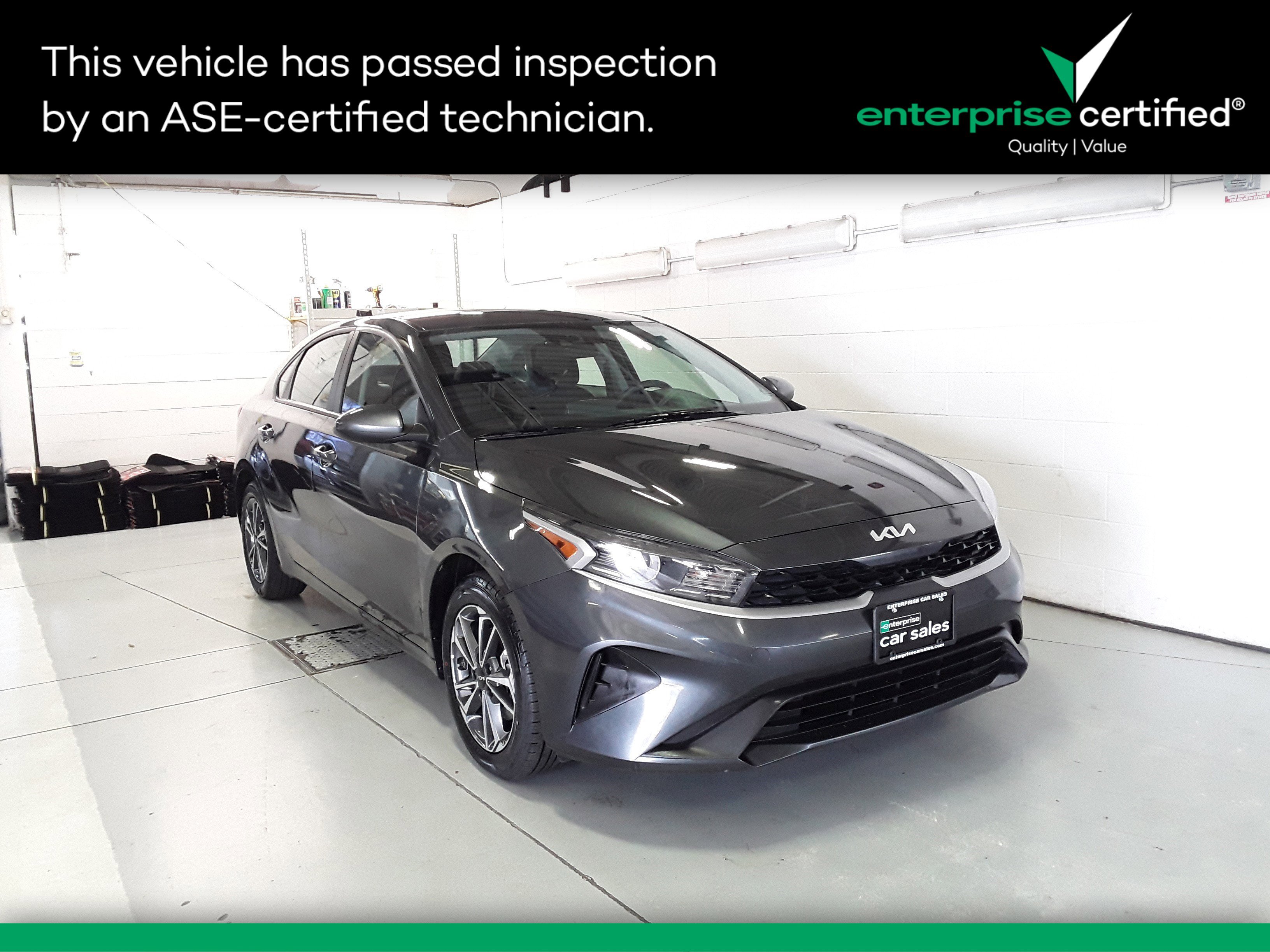 Used 2024 Kia Forte LXS IVT