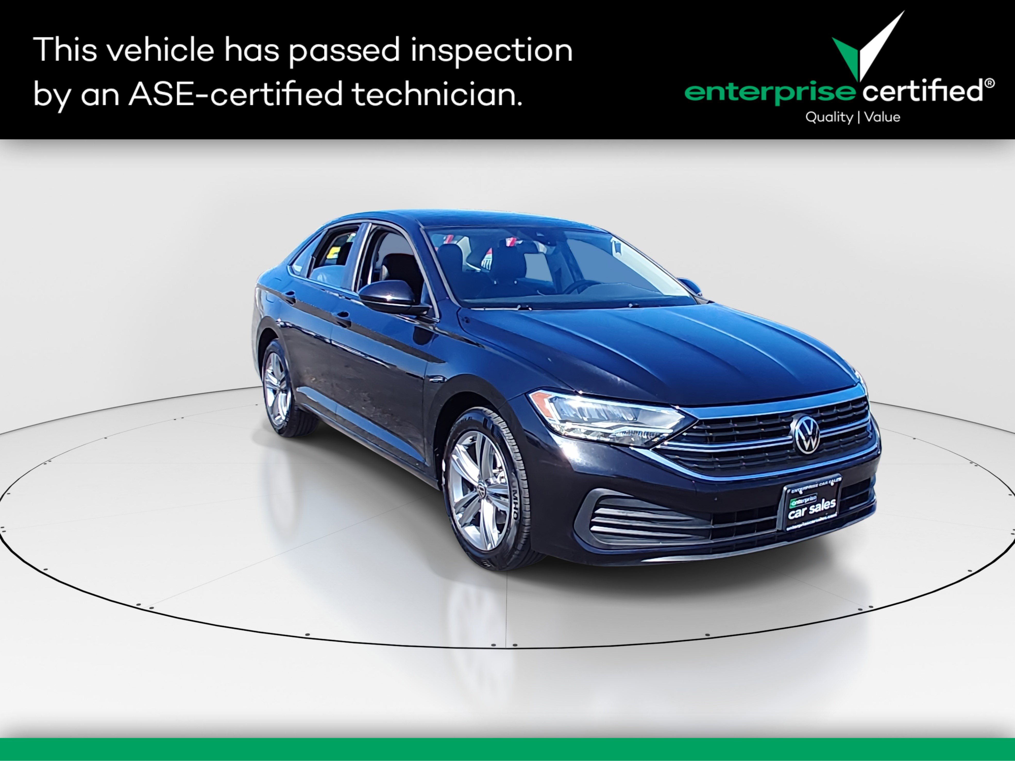 Used 2024 Volkswagen Jetta SE Auto