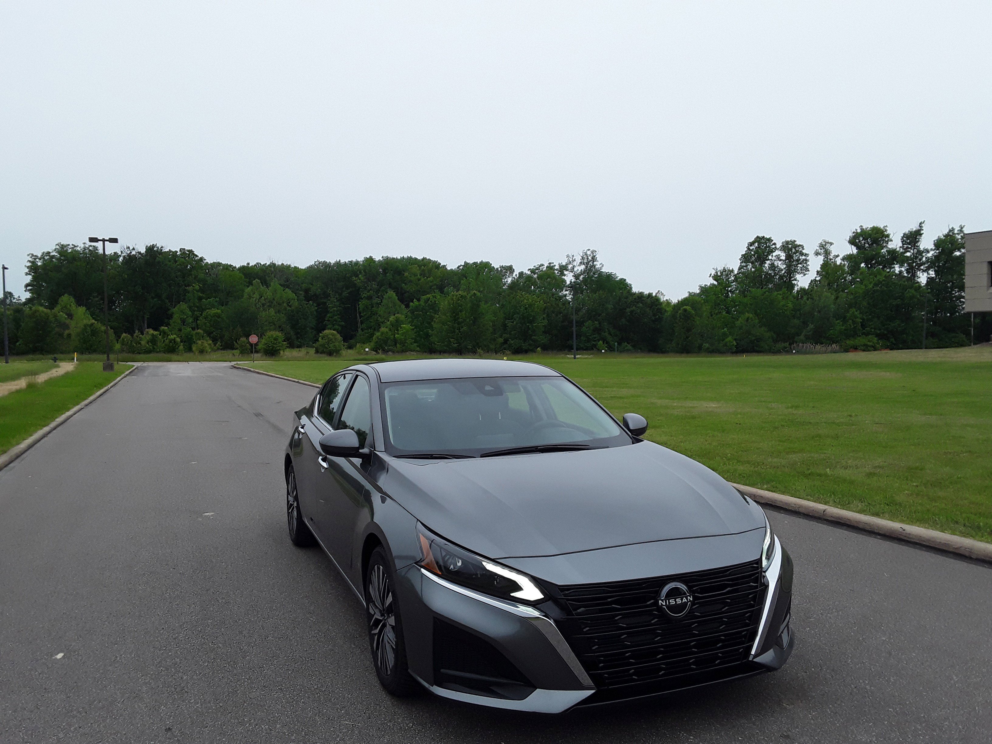 2023 Nissan Altima 2.5 SV Sedan