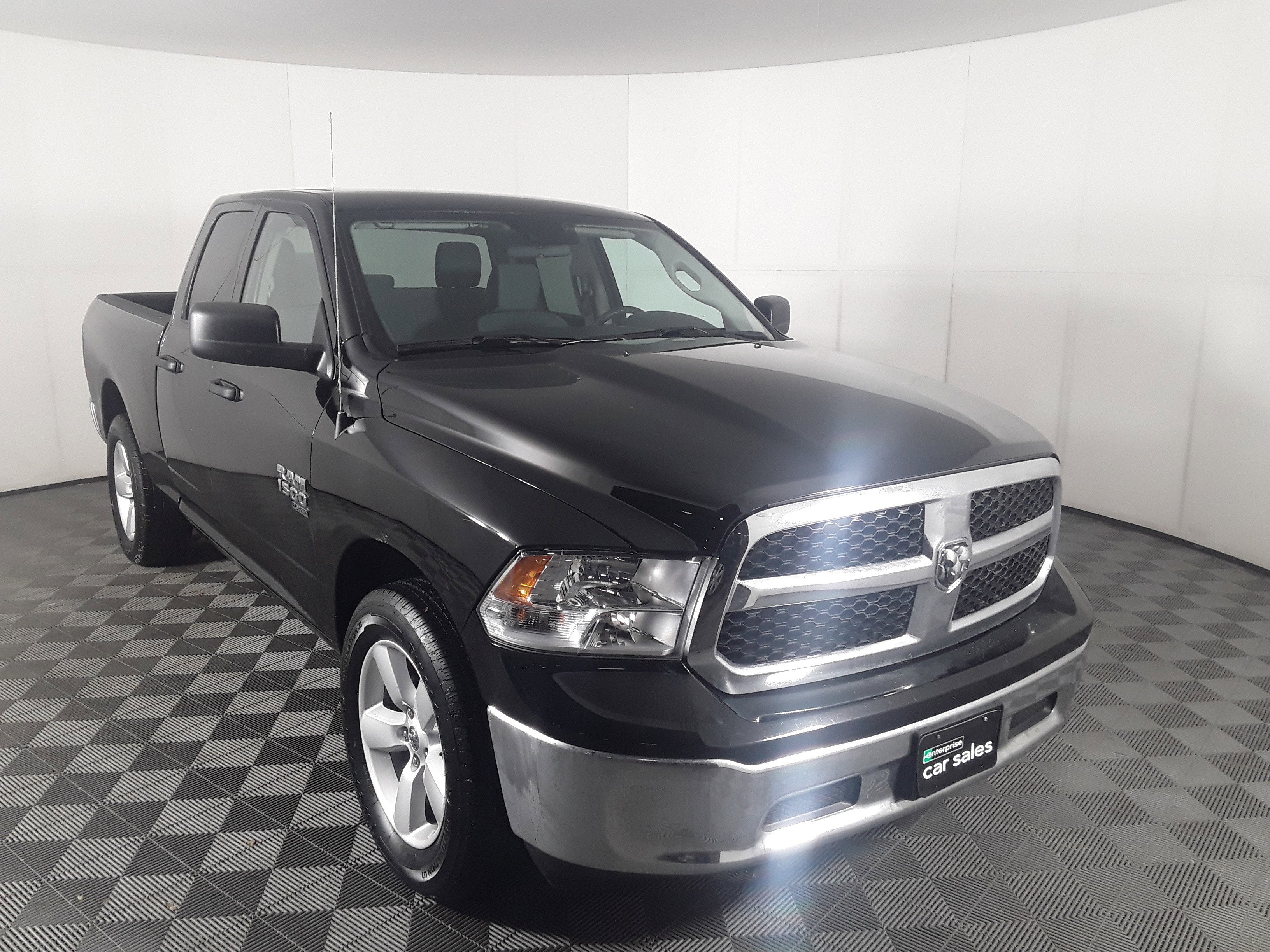 2024 RAM Ram 1500 Classic SLT's photo
