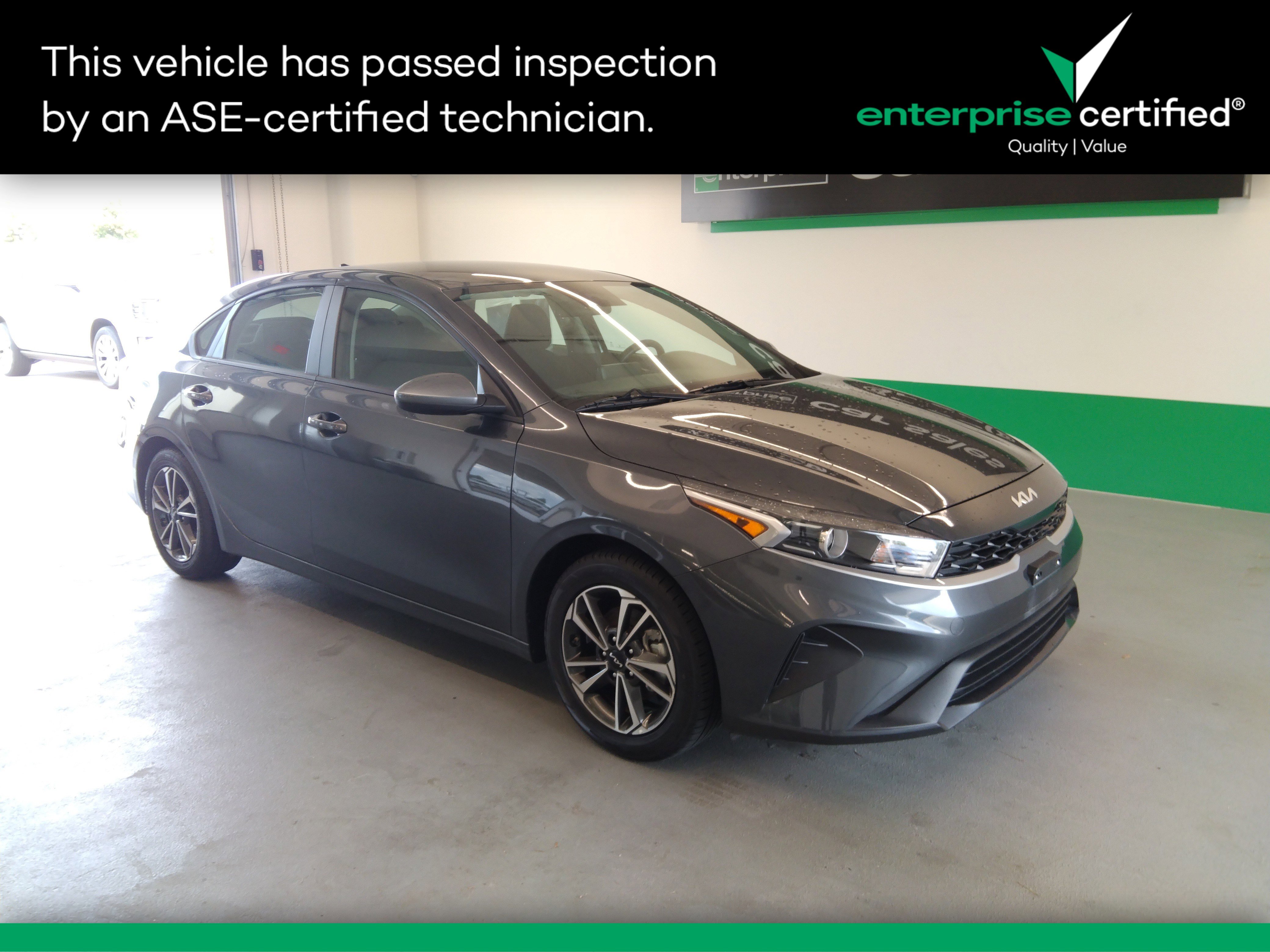 Used 2023 Kia Forte LXS IVT
