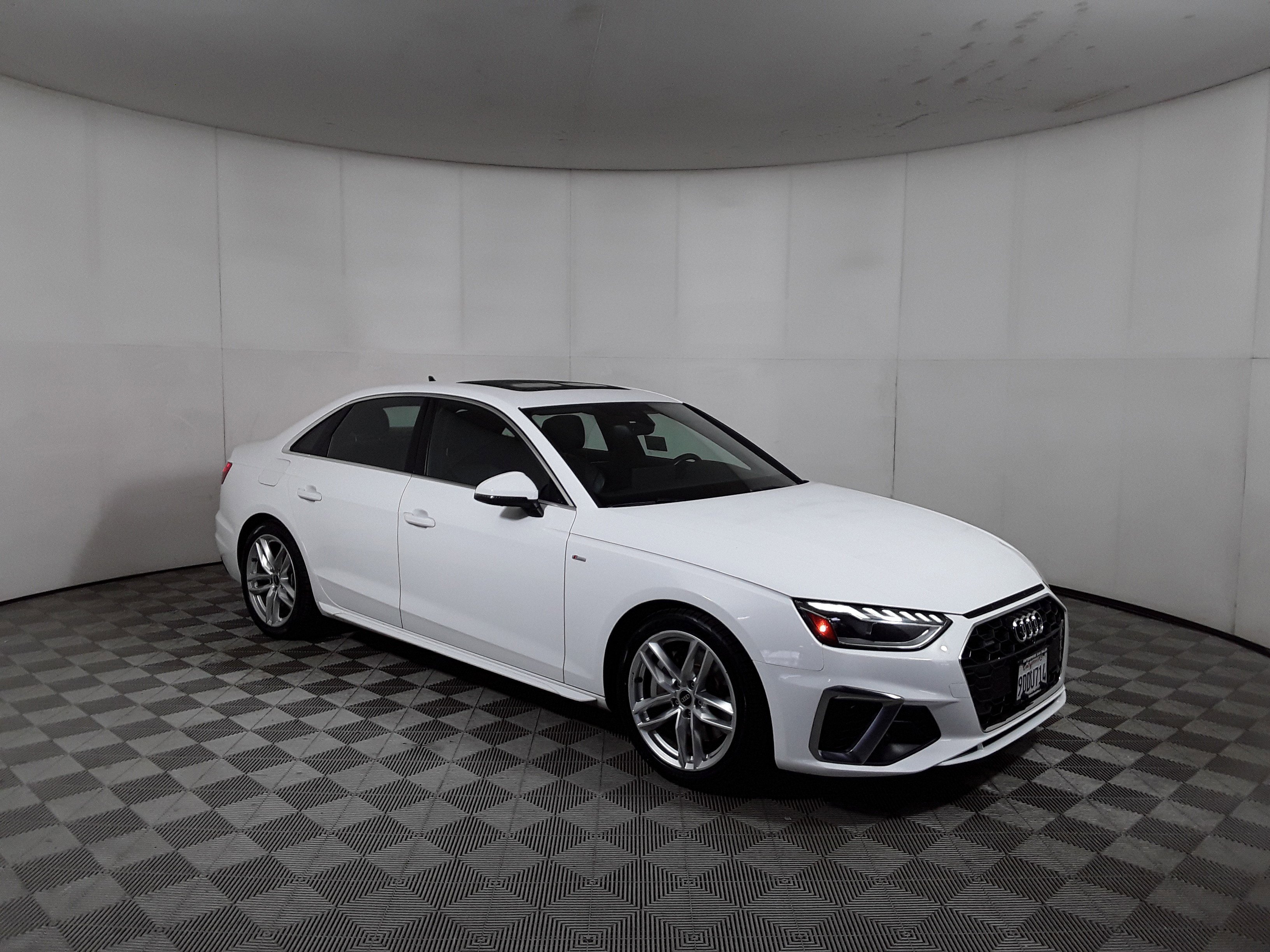 2022 Audi A4 Sedan S line Premium Plus 45 TFSI quattro