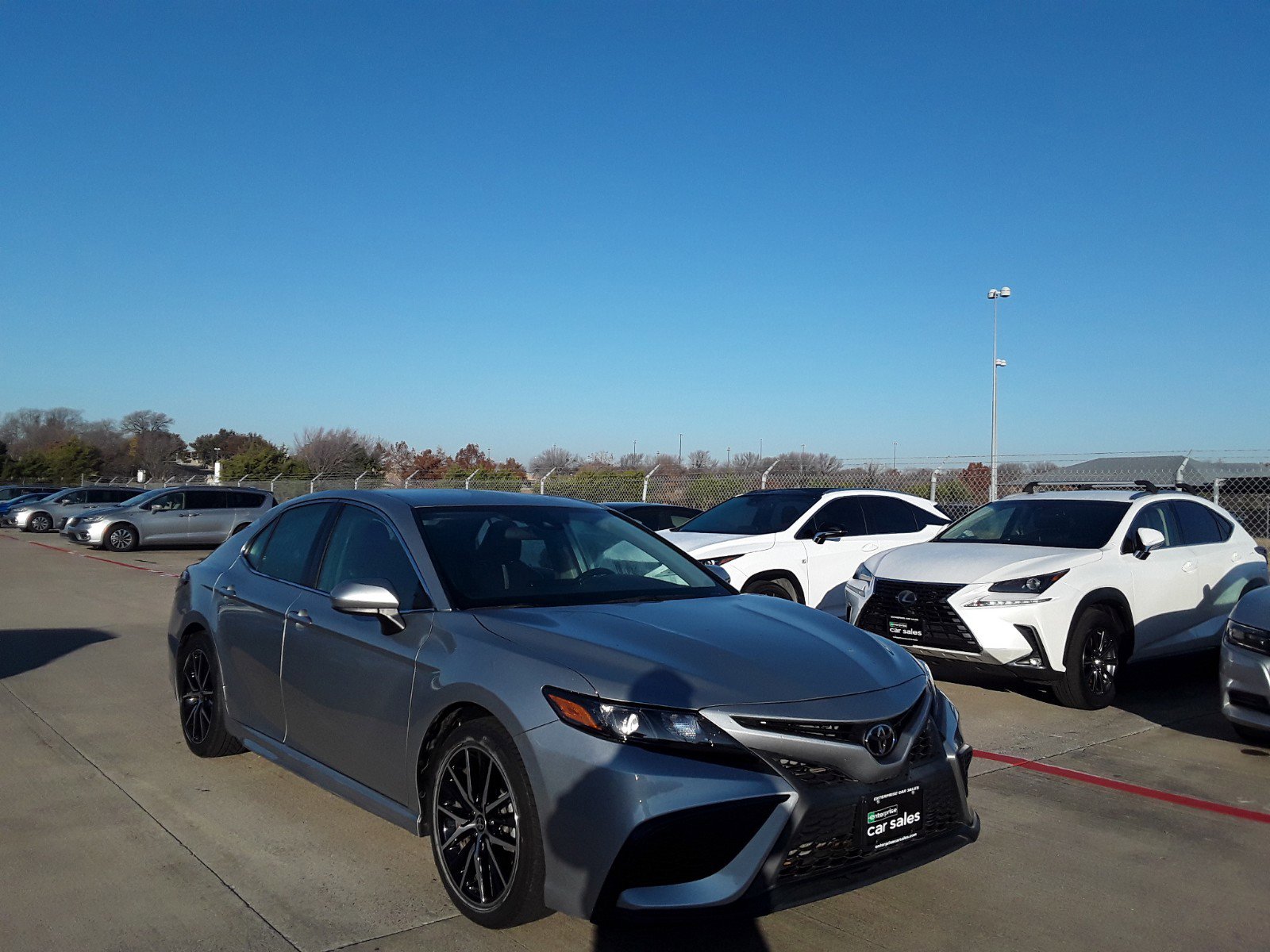 2021 Toyota Camry SE Auto