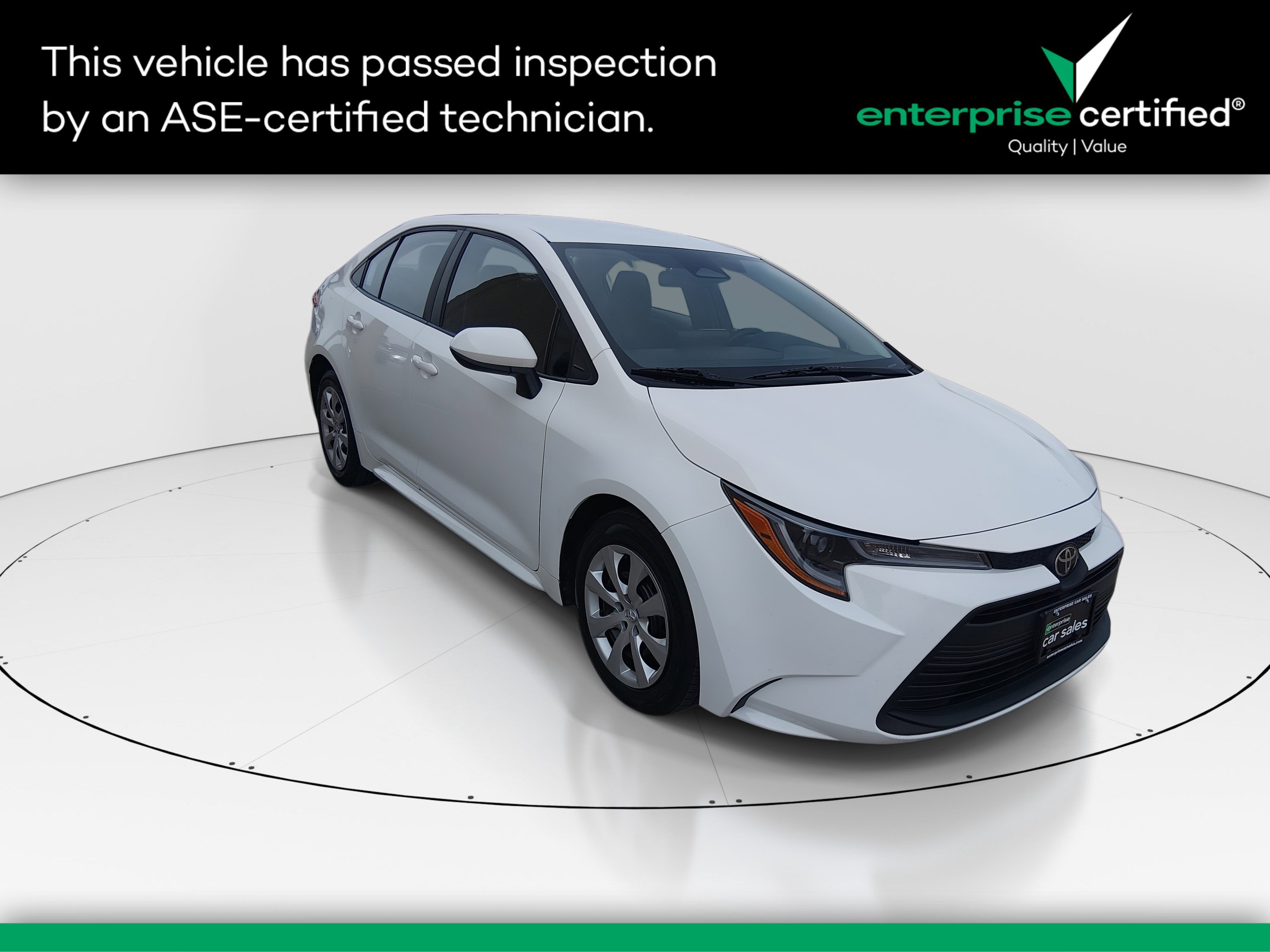 2023 Toyota Corolla LE's photo