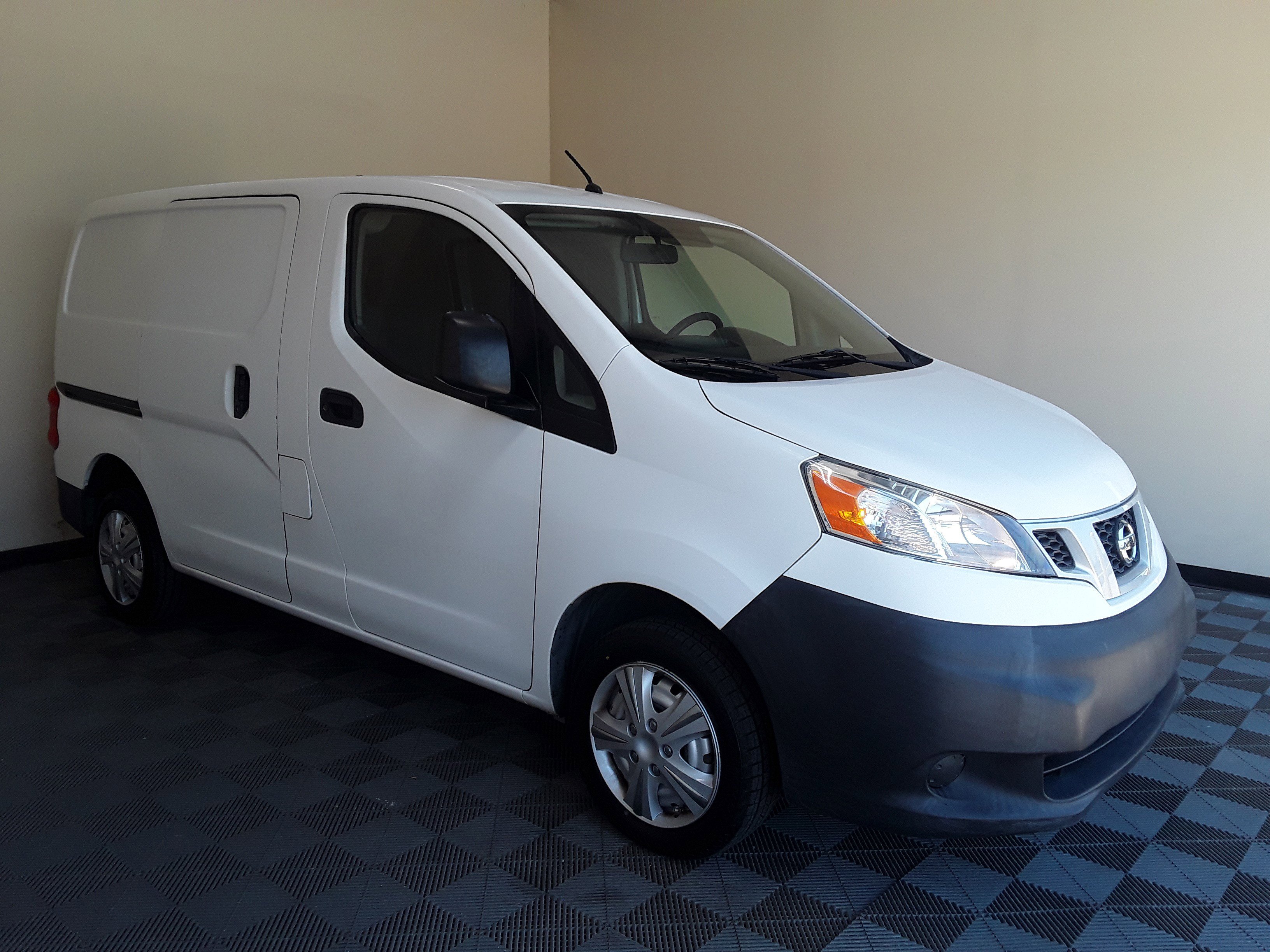 2016 Nissan NV200 S I4