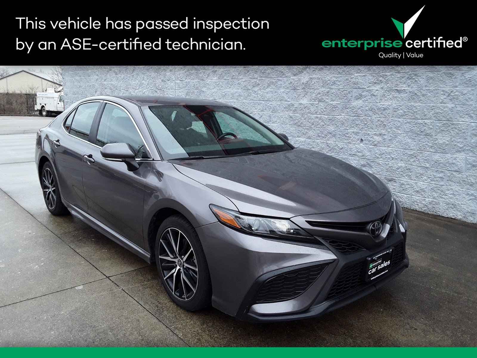 Used 2022 Toyota Camry SE Auto