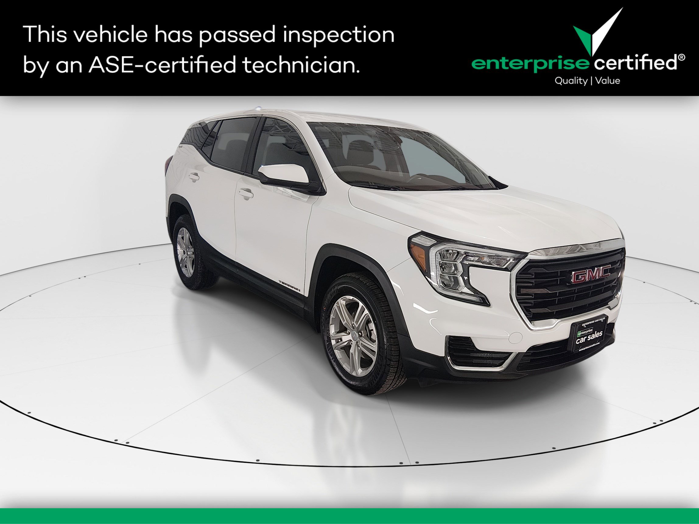 2024 GMC Terrain SLE's photo