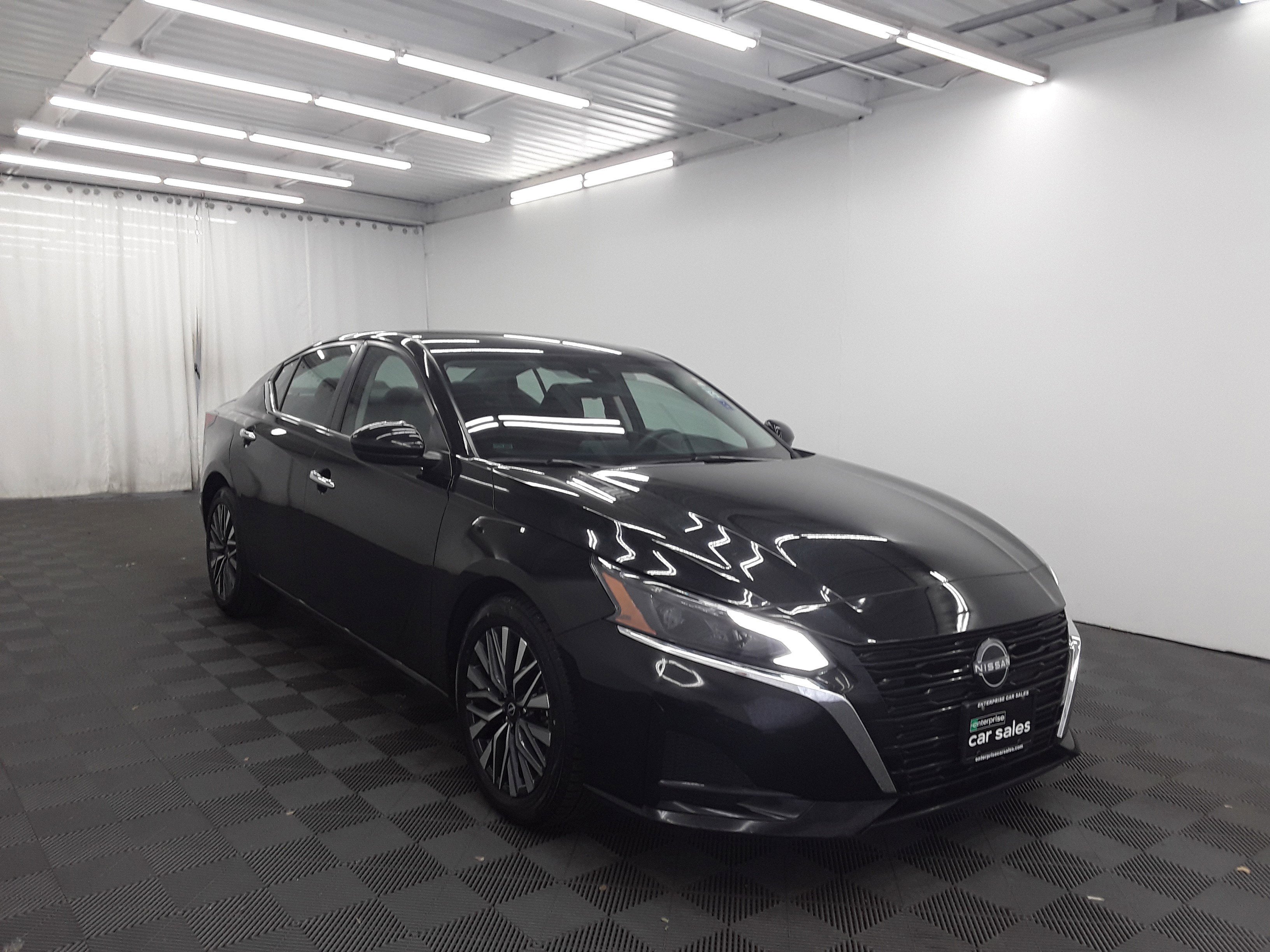 2023 Nissan Altima 2.5 SV Sedan