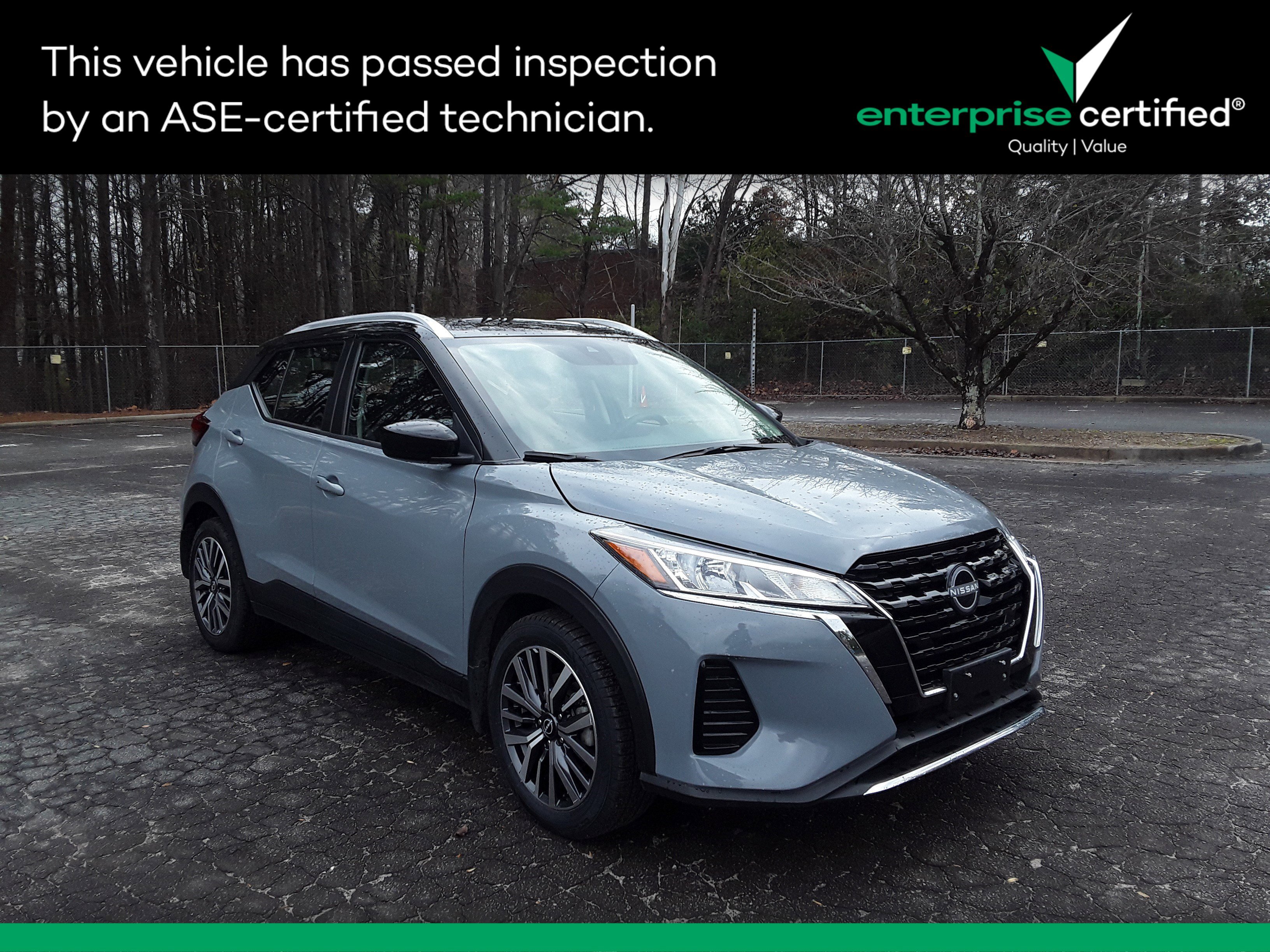 2023 Nissan Kicks SV's photo