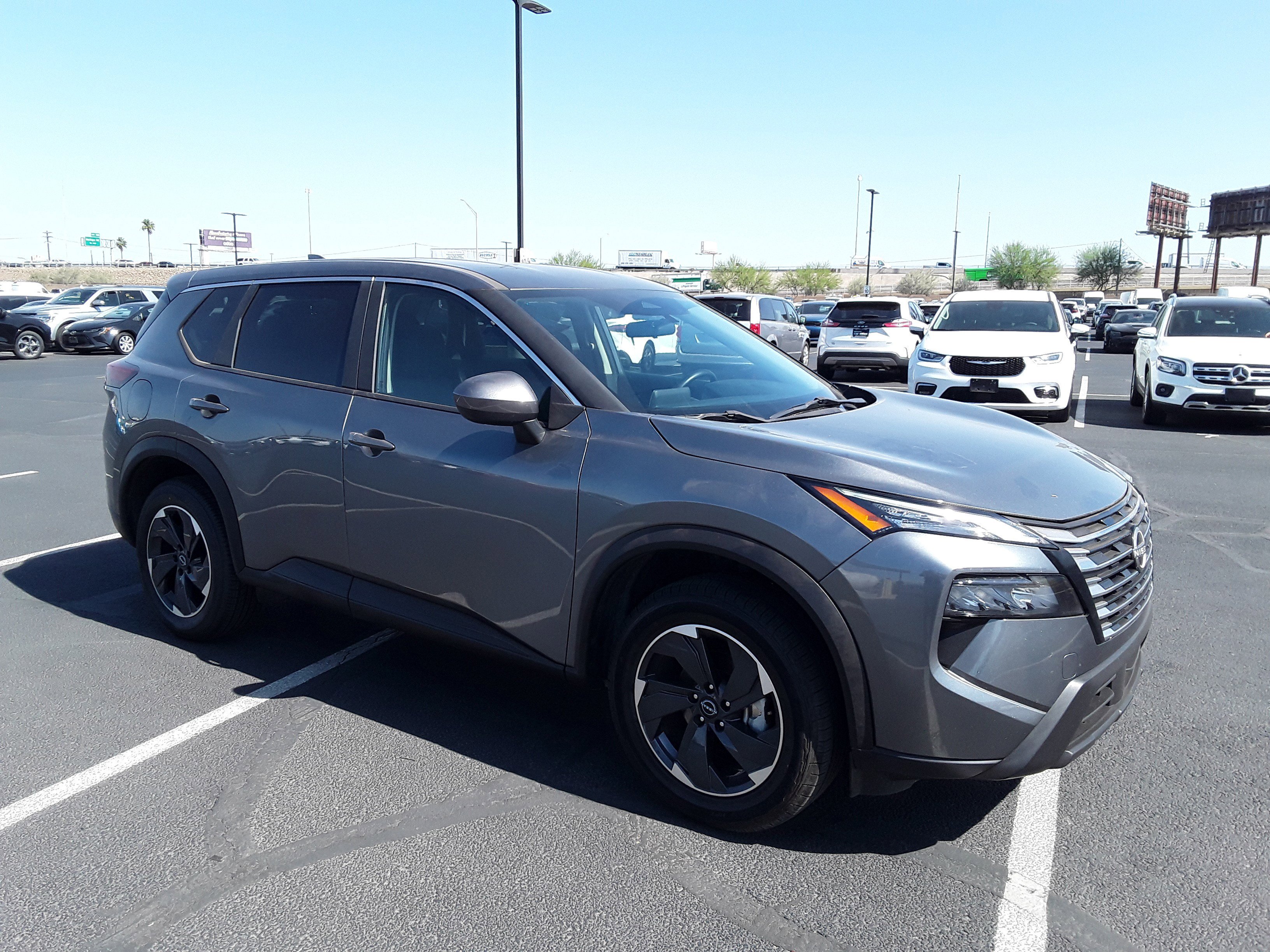 2024 Nissan Rogue FWD SV