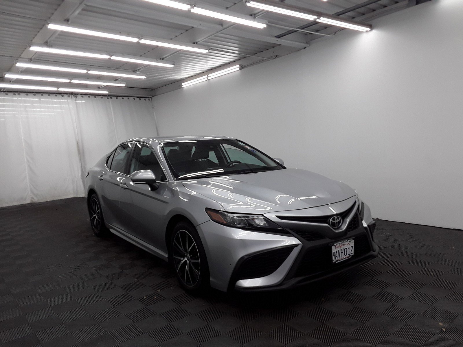 2022 Toyota Camry SE Auto