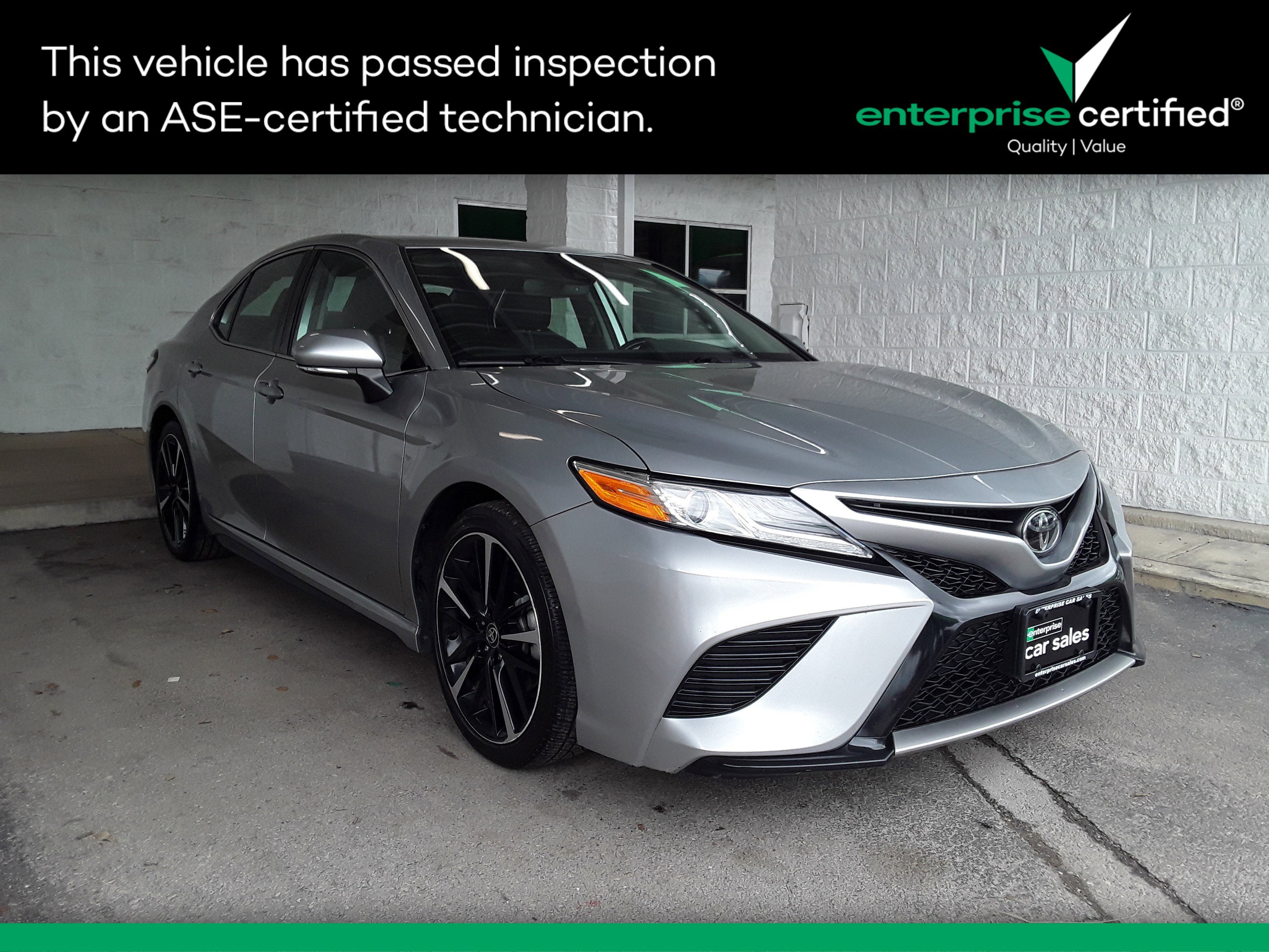 2020 Toyota Camry XSE Auto