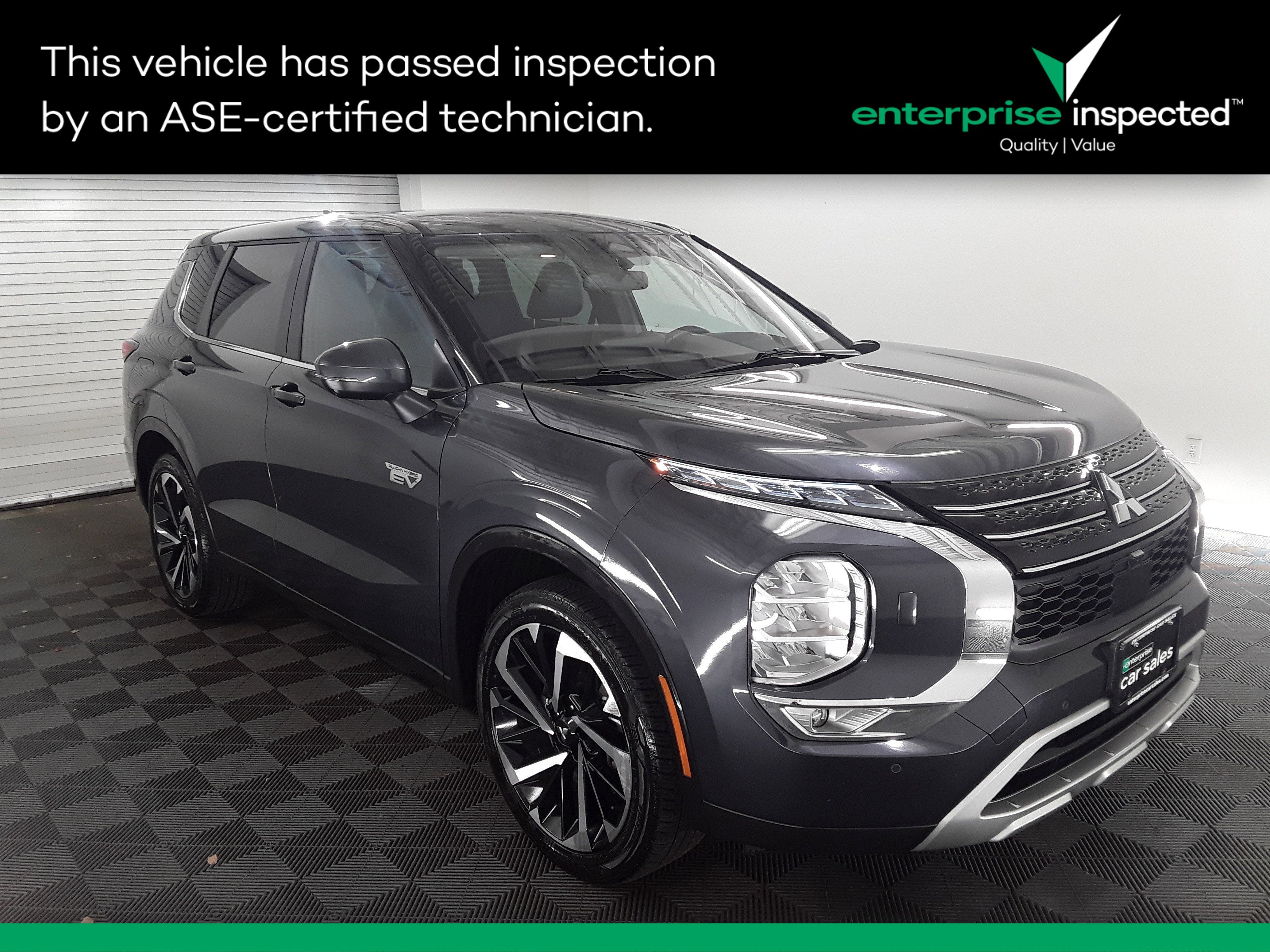 Used 2024 Mitsubishi Outlander Plug-In Hybrid SE S-AWC