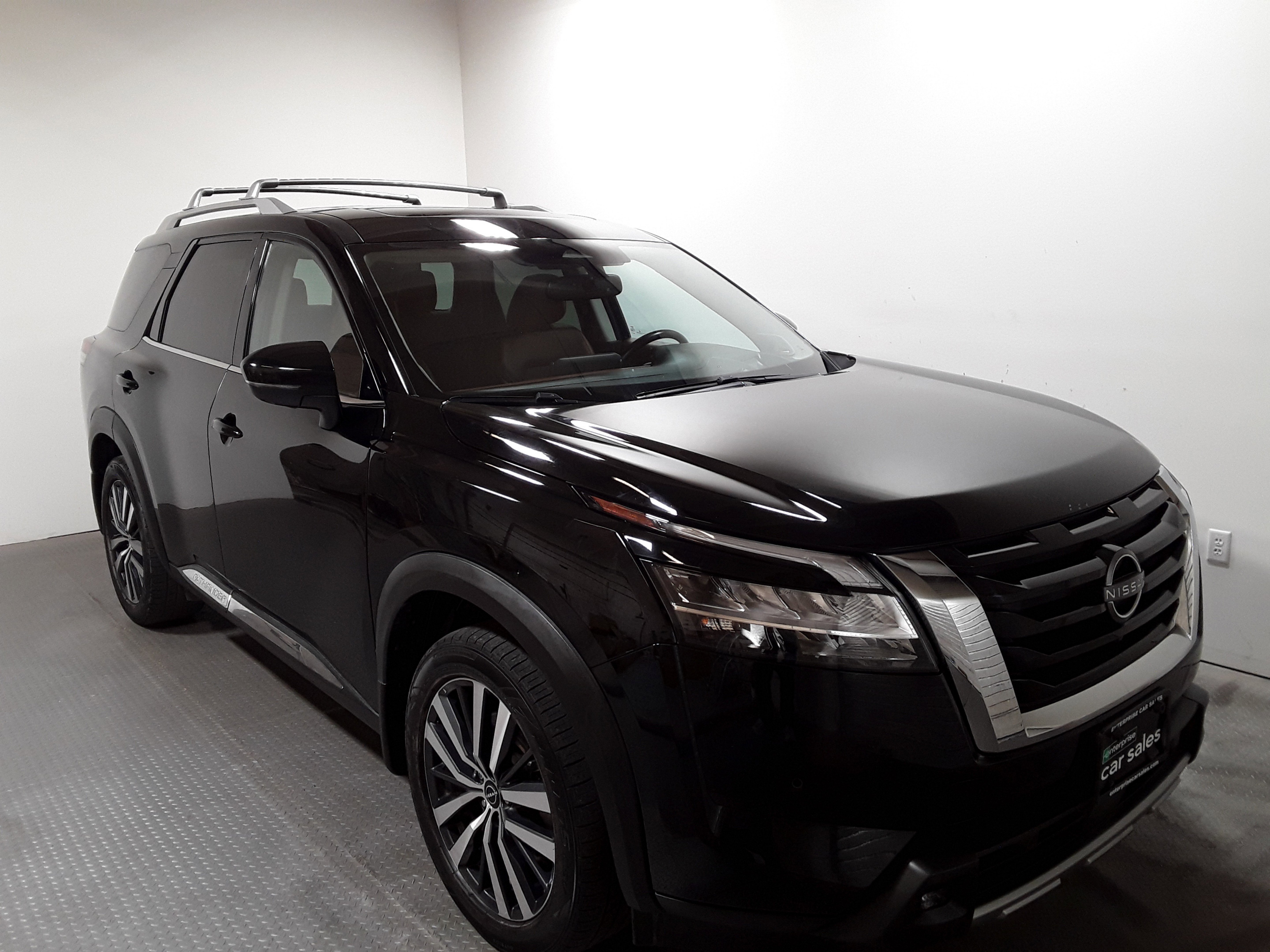 Used 2022 Nissan Pathfinder Platinum 4WD