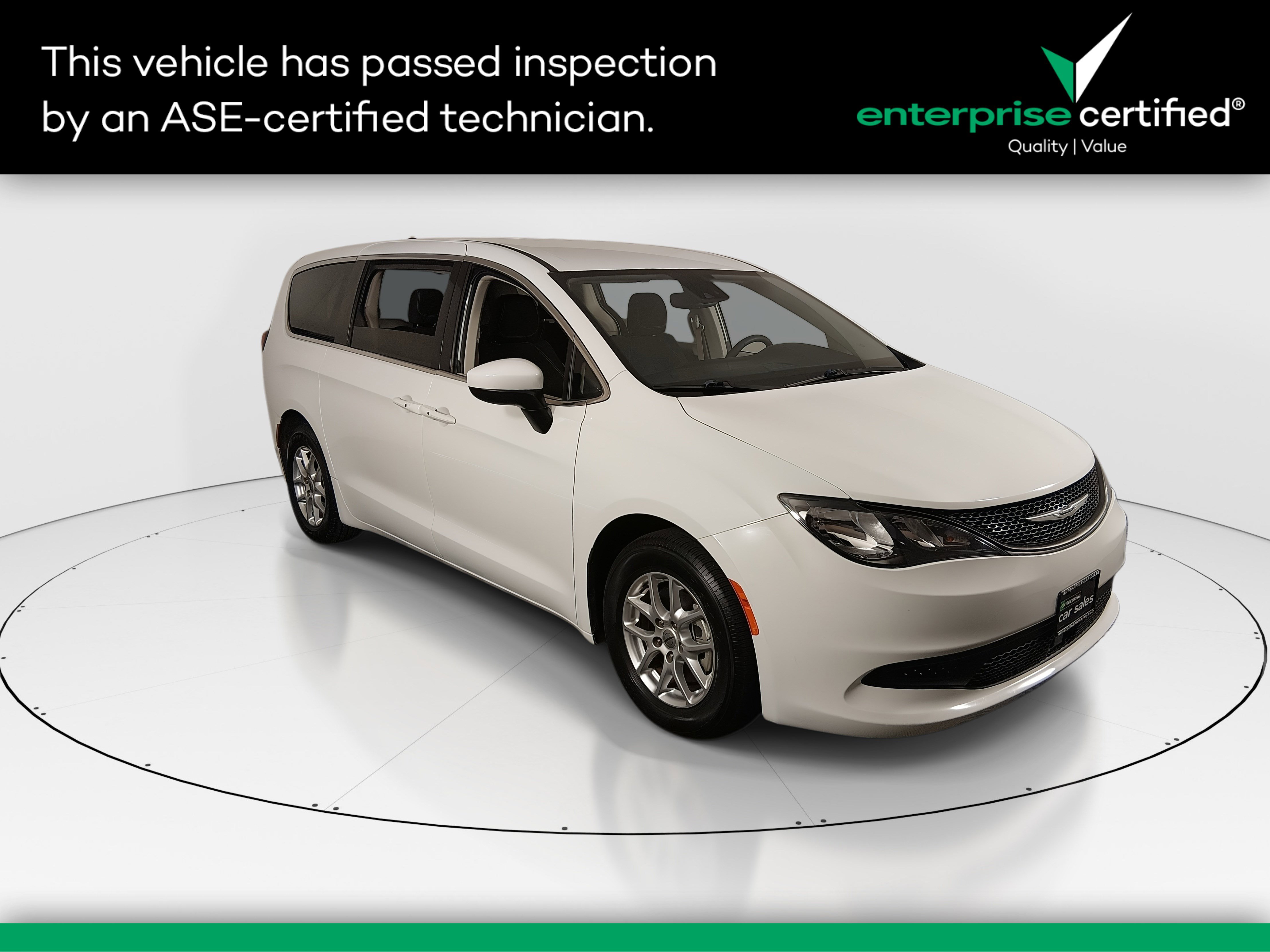 2023 Chrysler Voyager LX