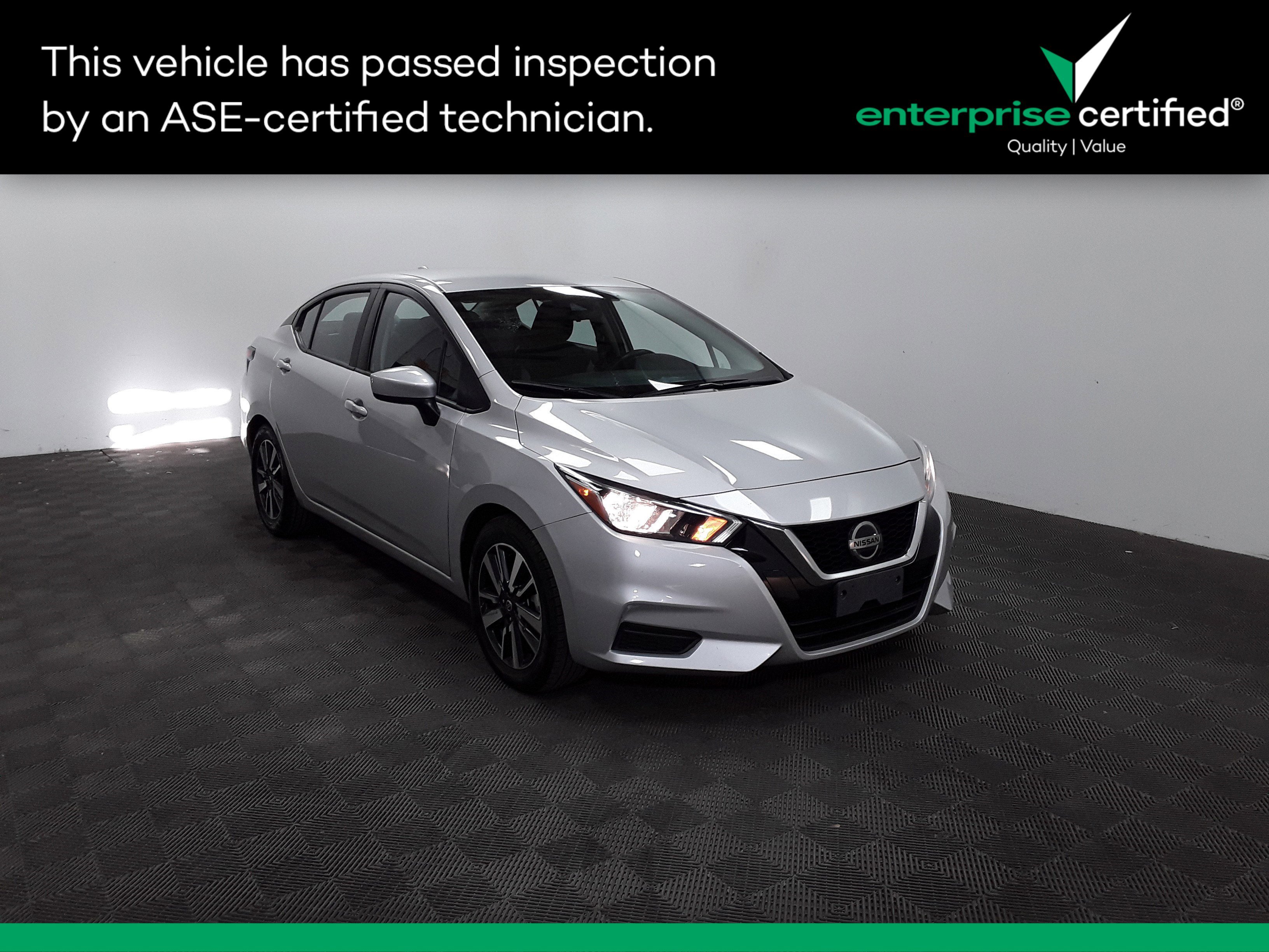 2022 Nissan Versa SV CVT