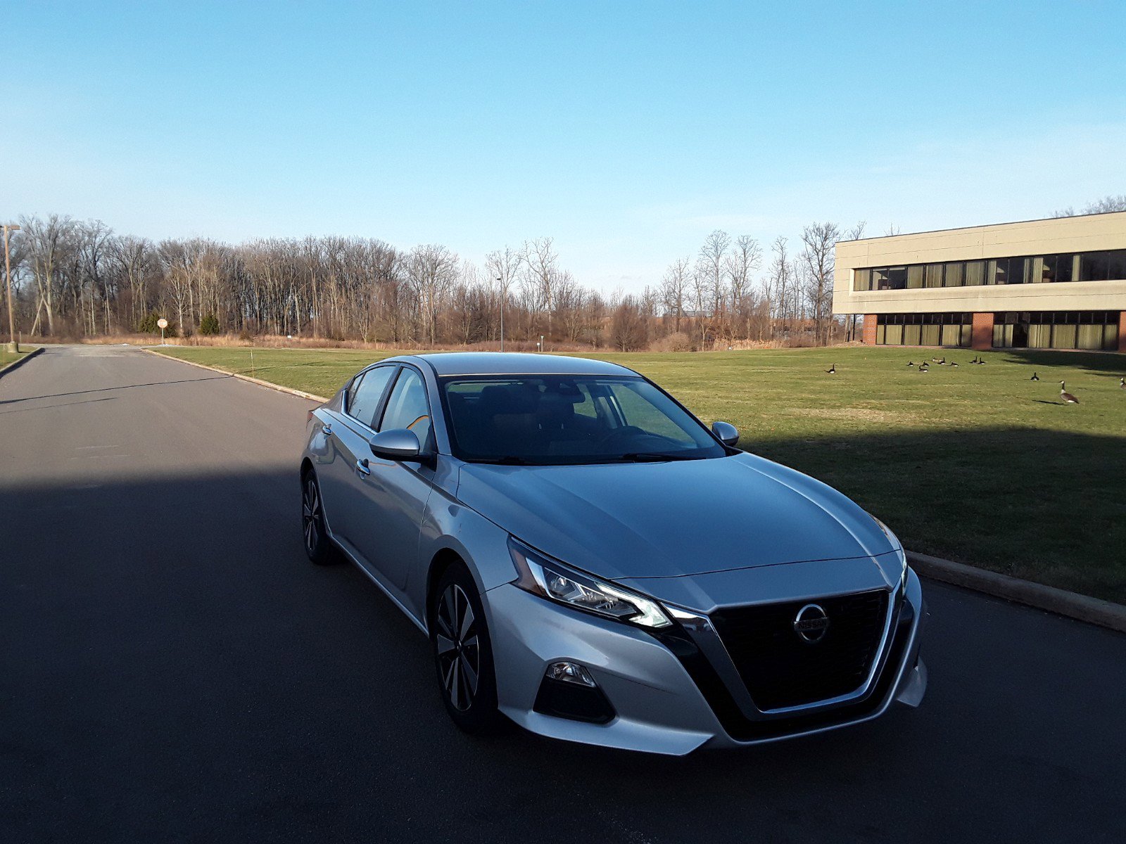 2022 Nissan Altima 2.5 SV Sedan