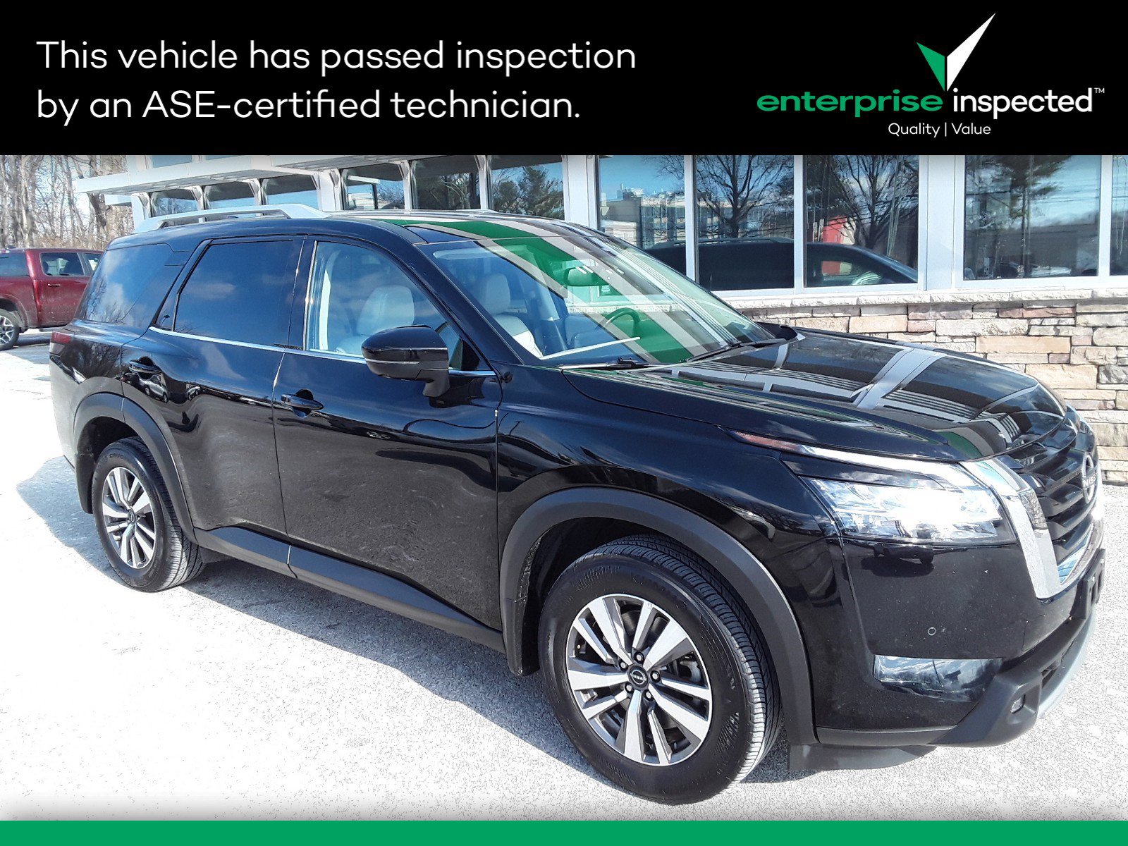 Used 2022 Nissan Pathfinder SL 4WD