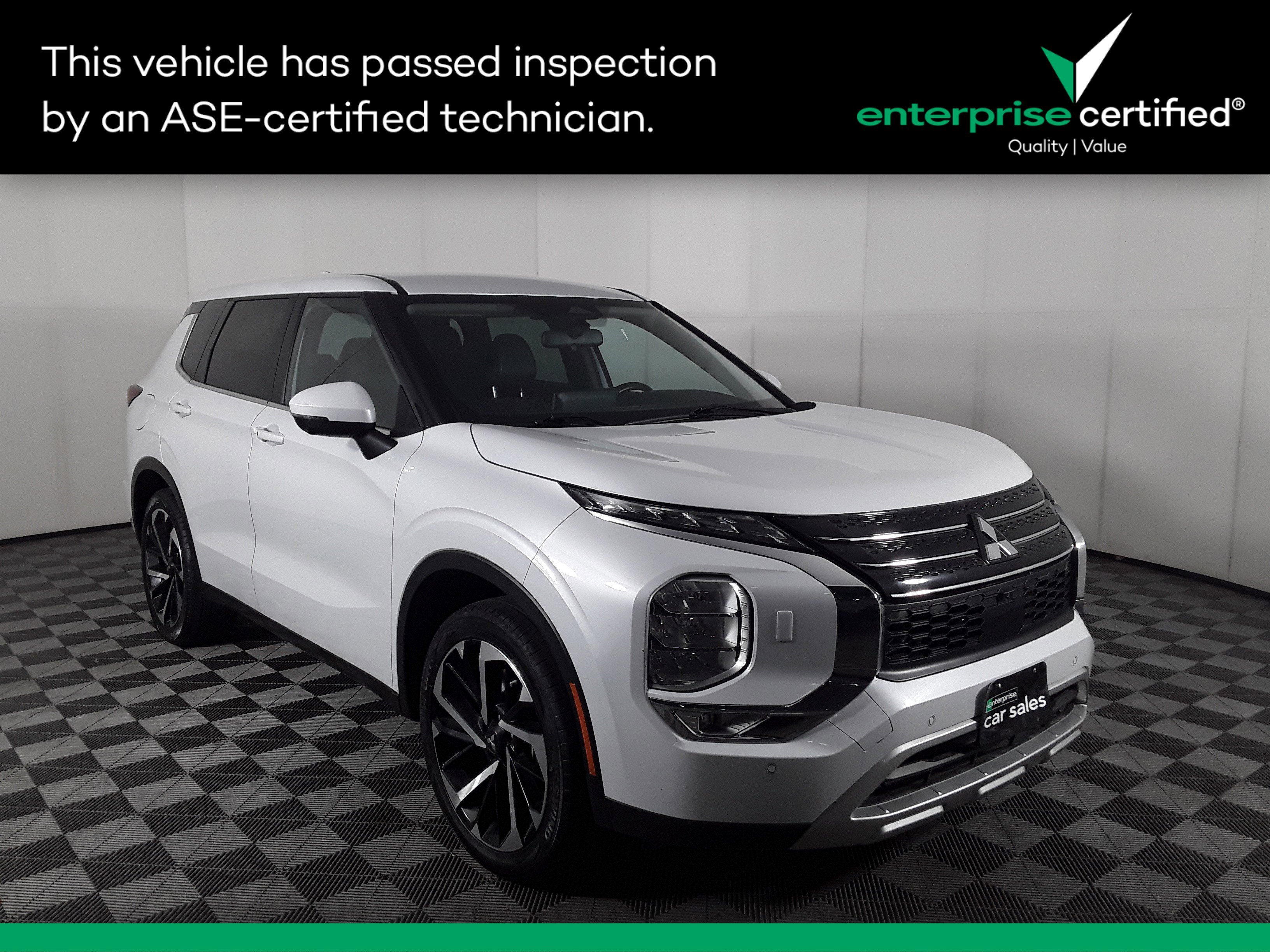 Used 2024 Mitsubishi Outlander SE S-AWC