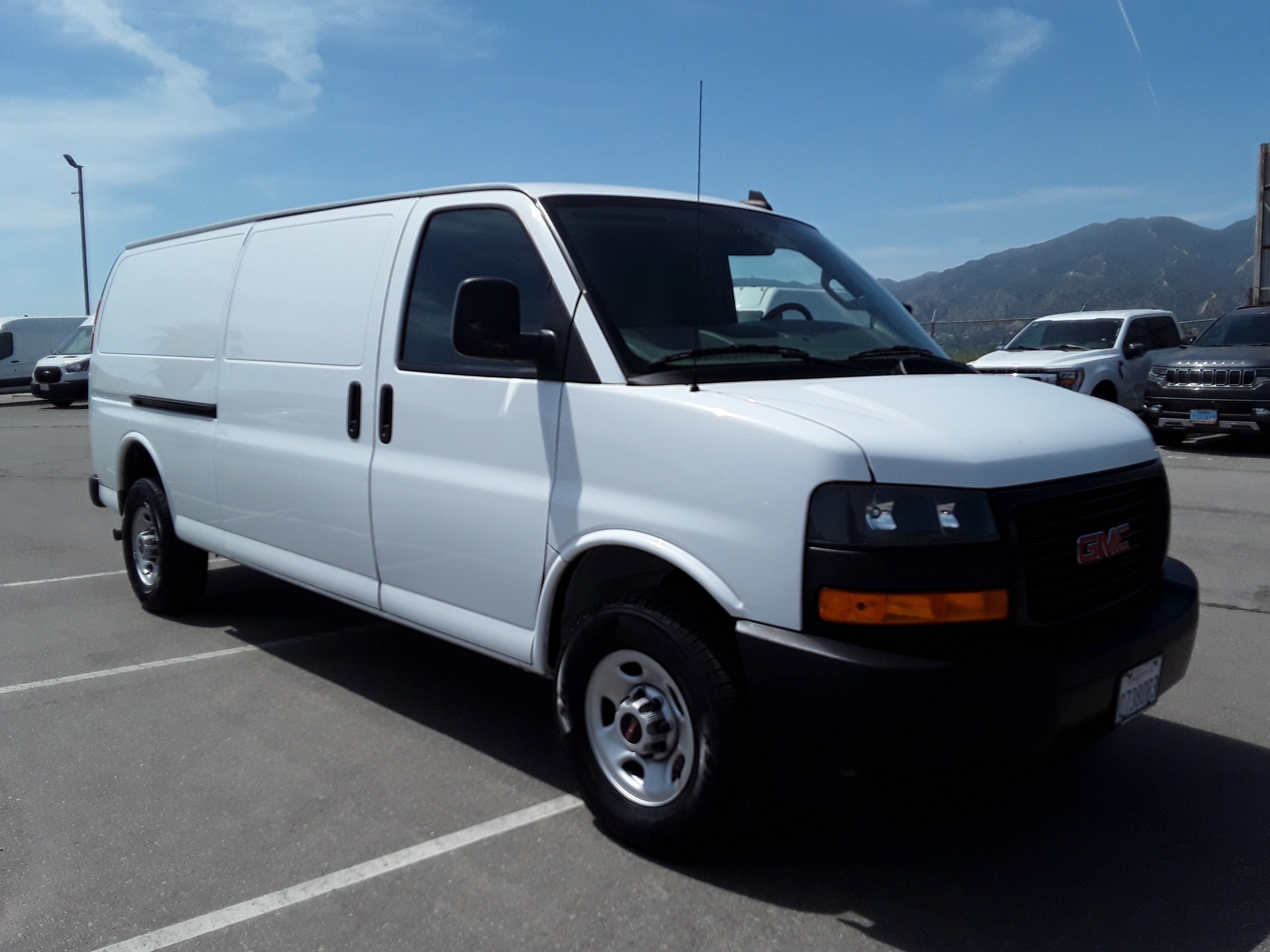 2023 GMC Savana Cargo Van RWD 2500 155