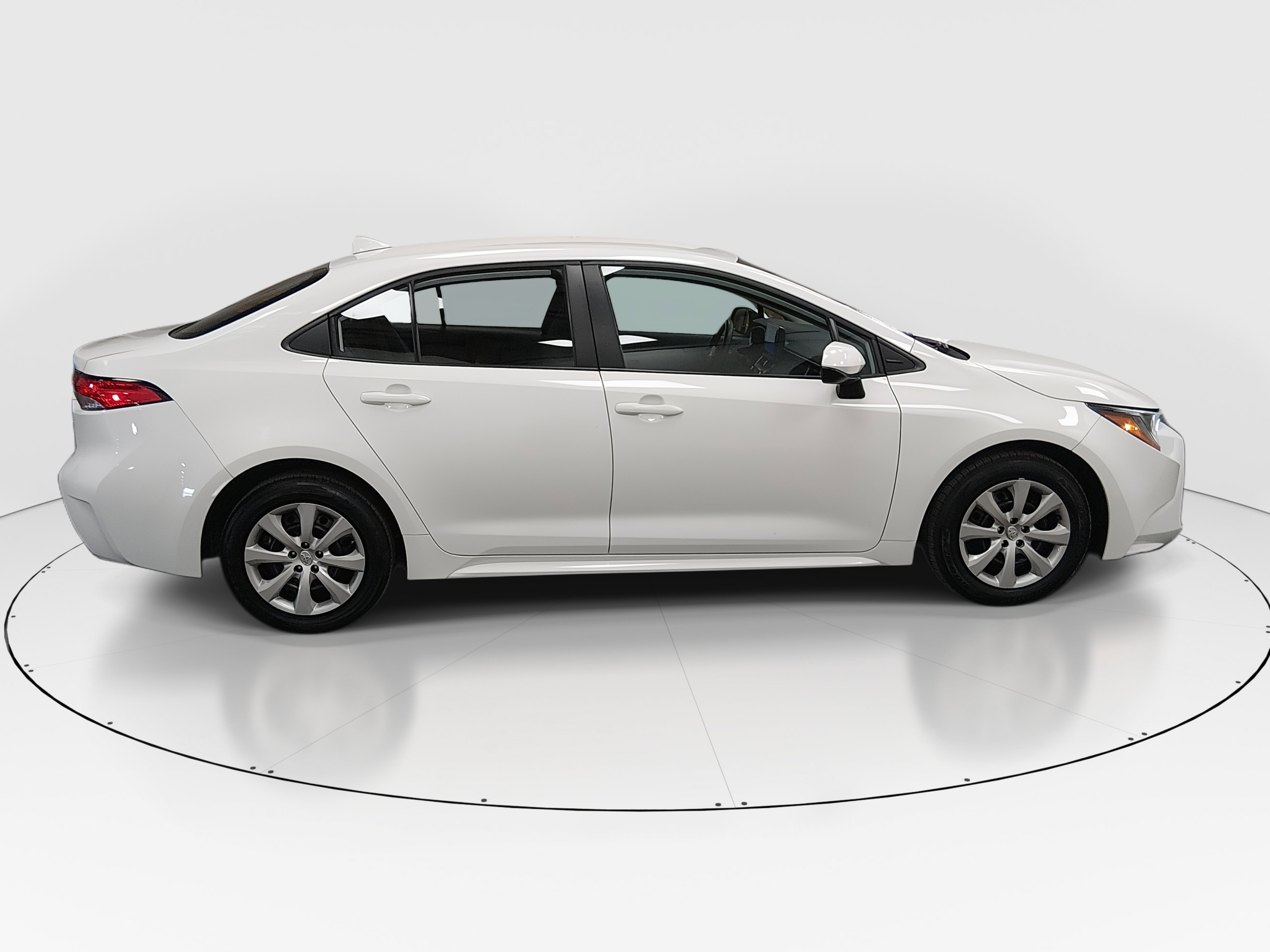 2024 Toyota Corolla LE - Photo 8