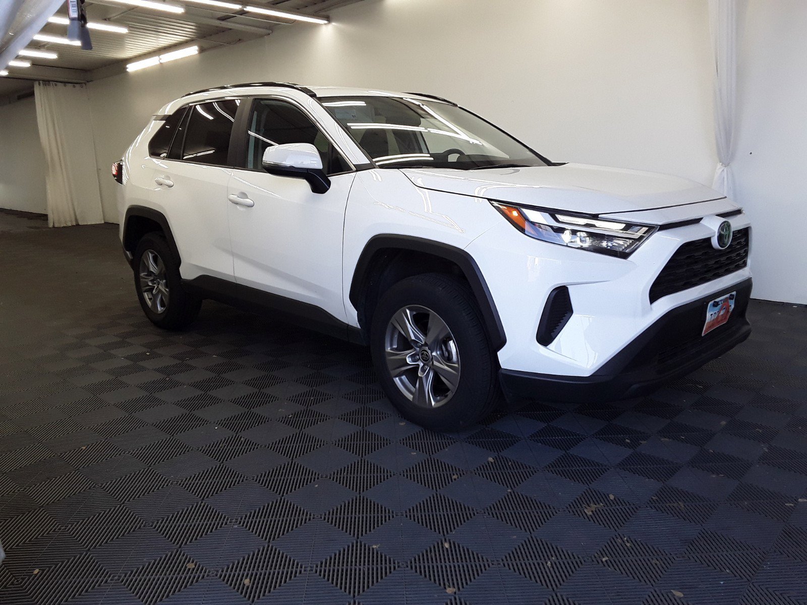 2023 Toyota RAV4 XLE FWD