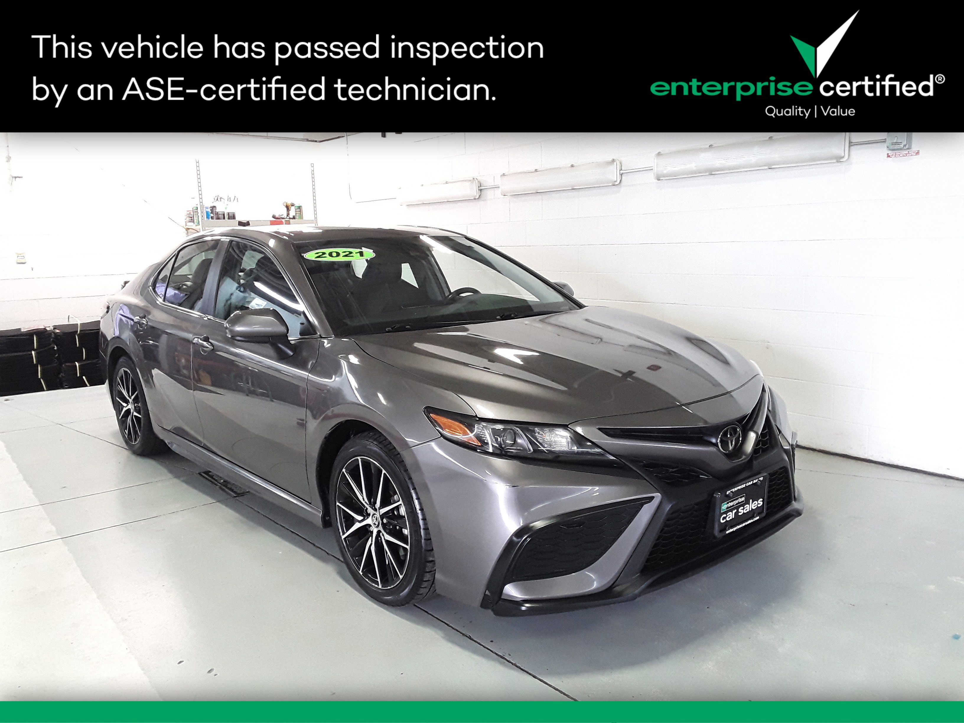 2021 Toyota Camry SE Auto