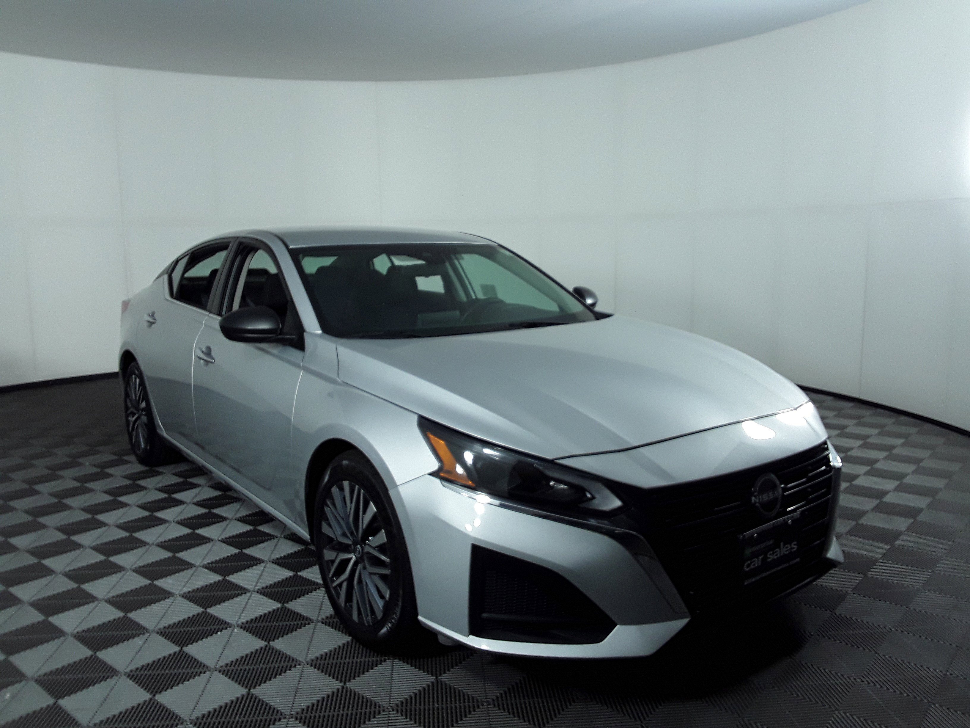 2024 Nissan Altima SV