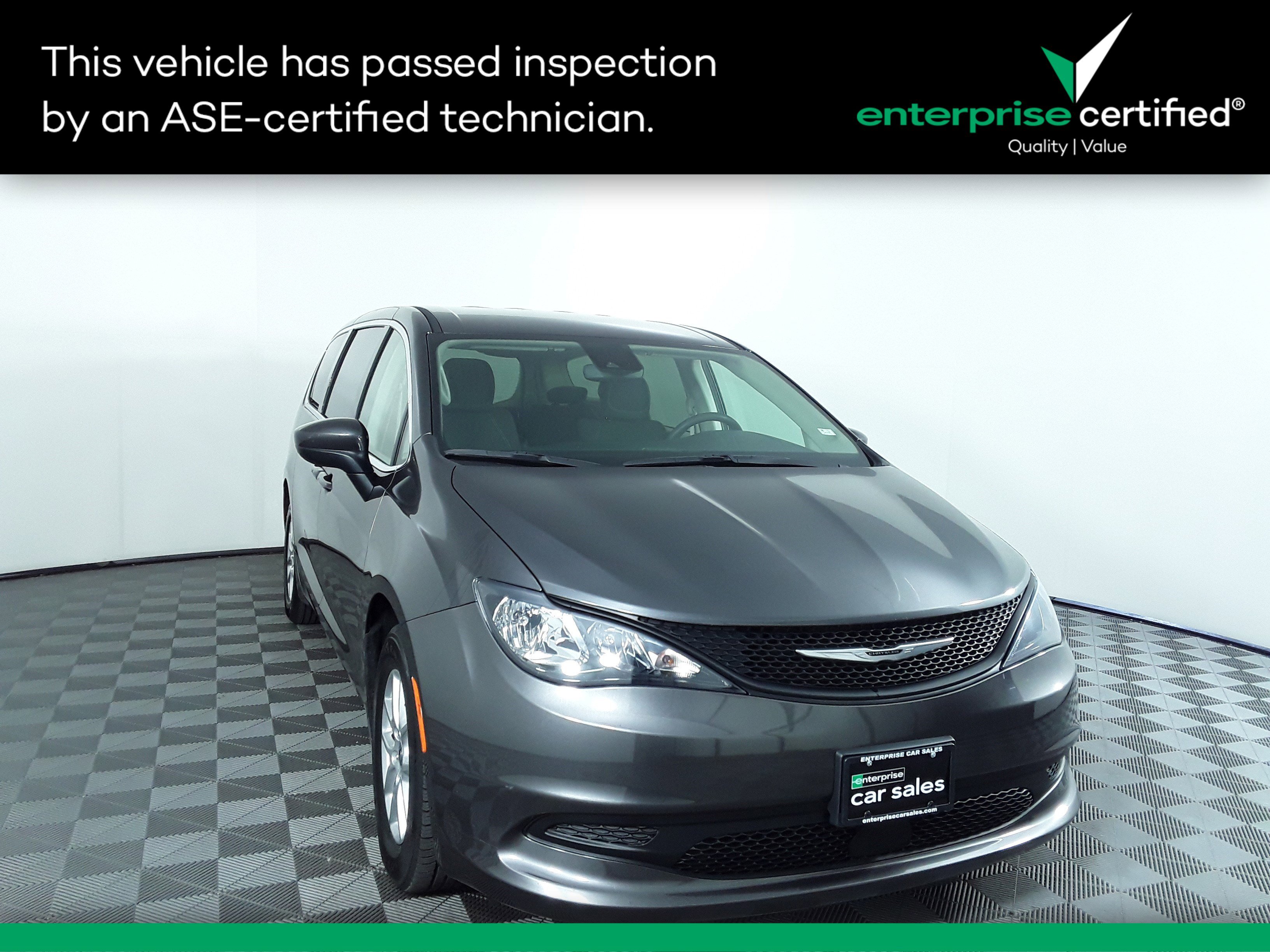 Used 2023 Chrysler Voyager LX FWD's photo