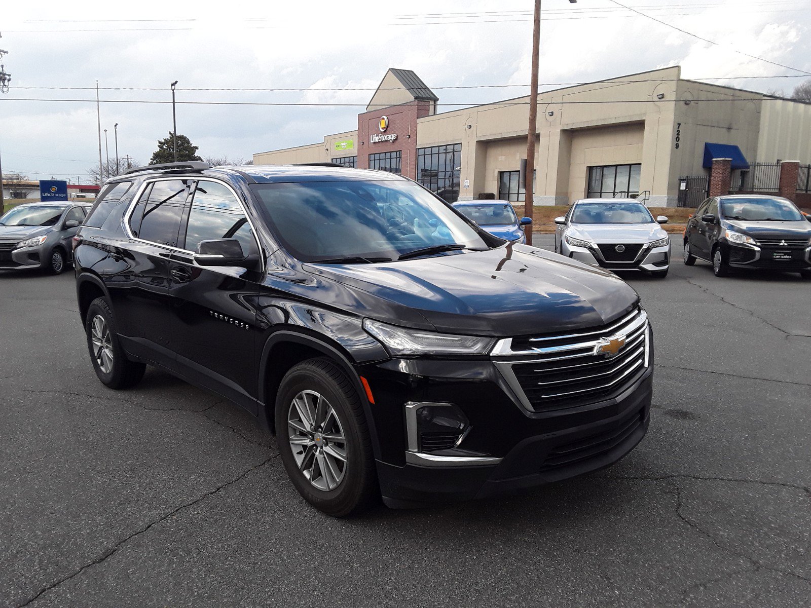 2023 Chevrolet Traverse FWD 4dr LT Leather