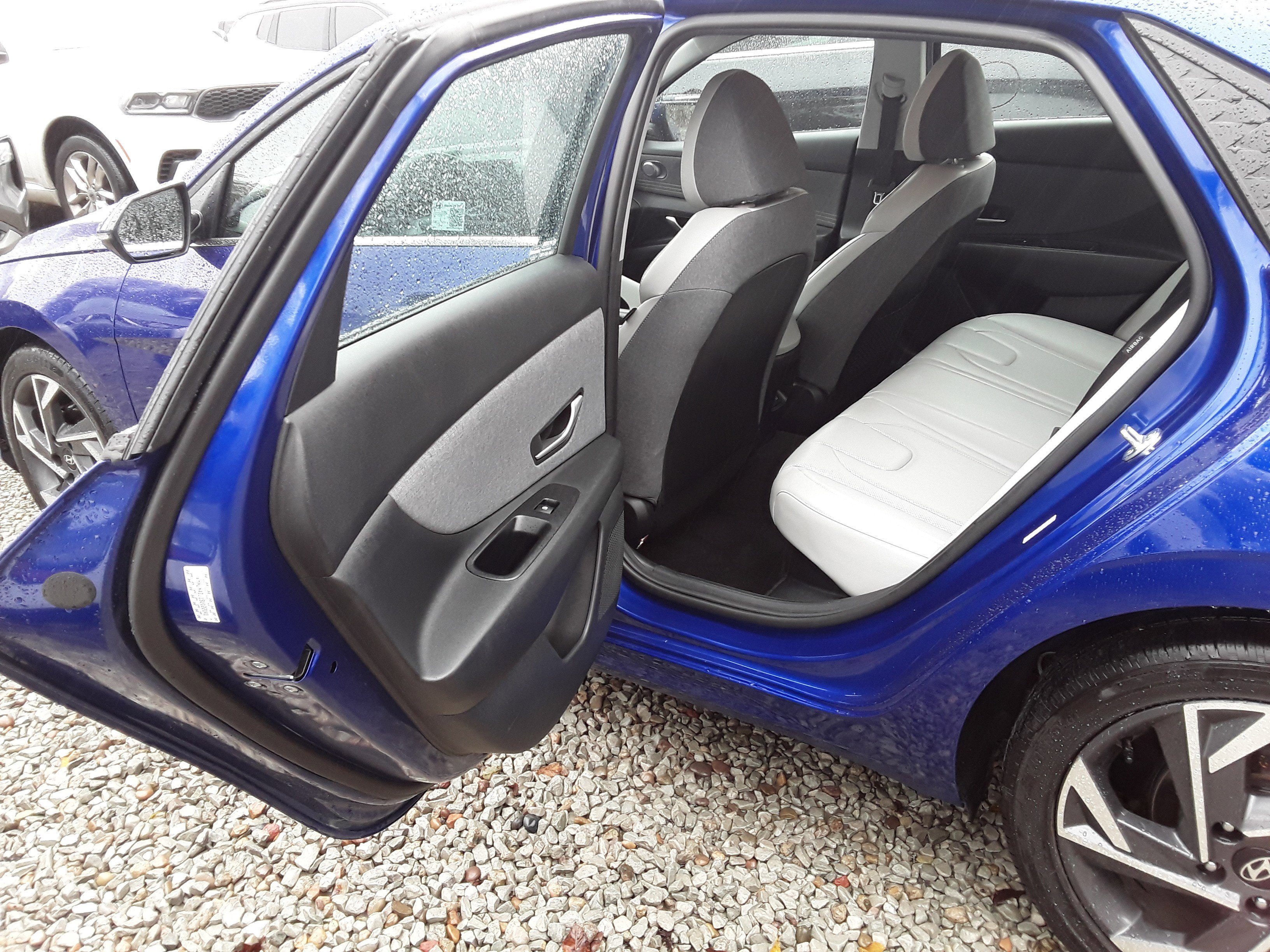 Image of Used 2025 Hyundai Elantra Hybrid Limited DCT