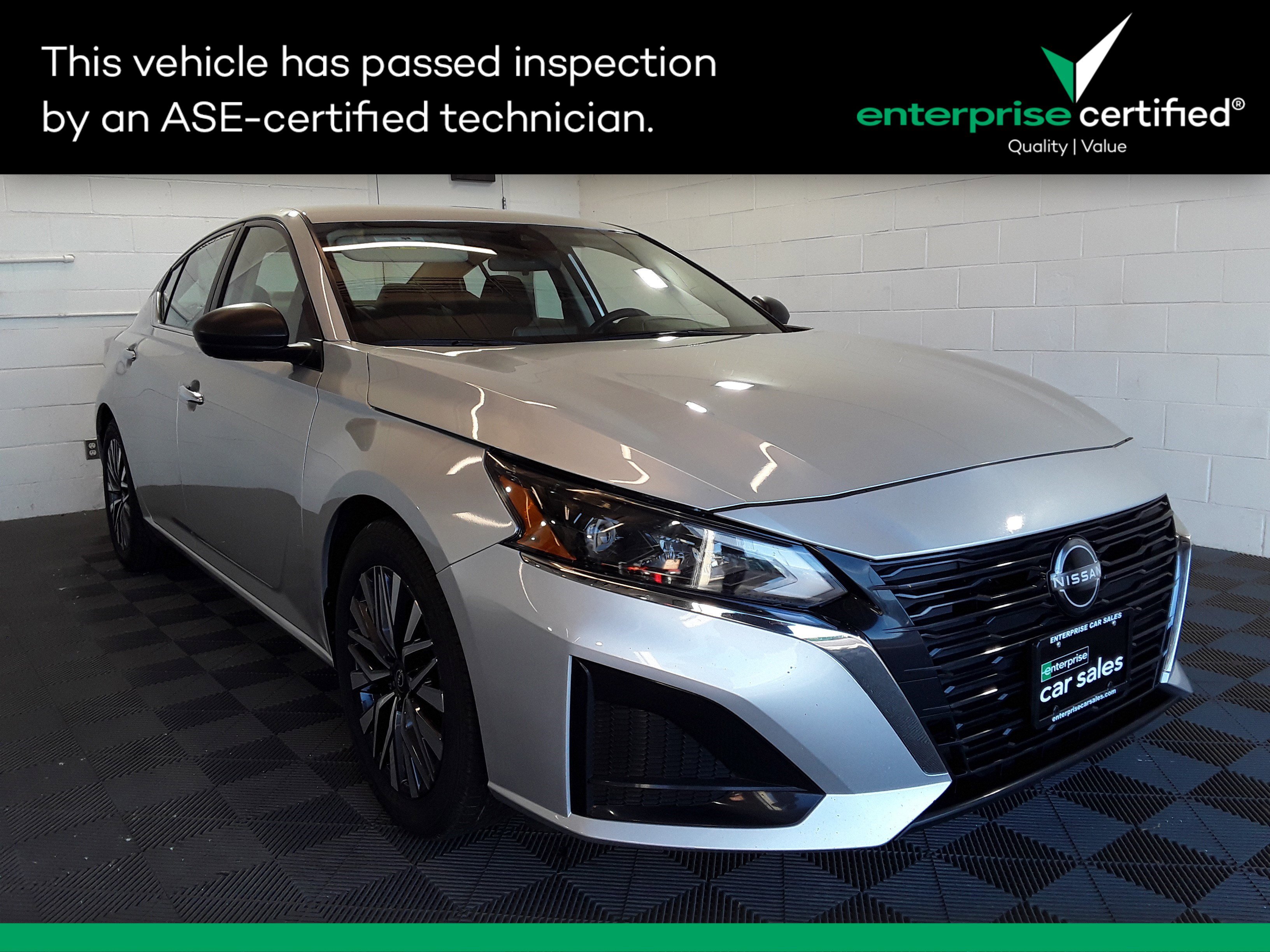 Used 2024 Nissan Altima 2.5 SV Sedan