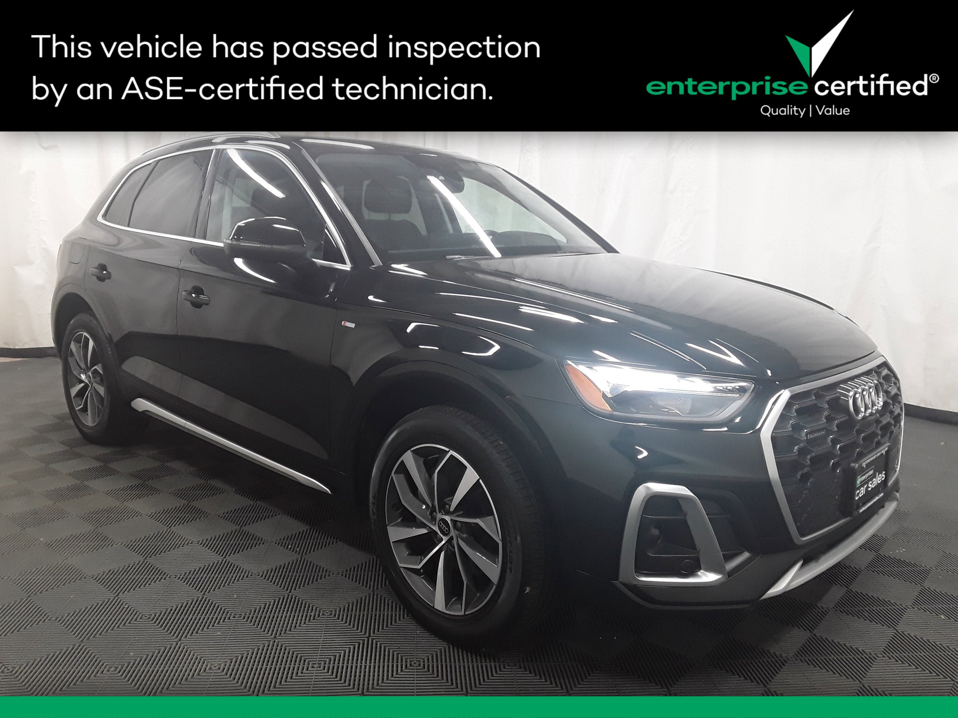 2024 Audi Q5 Premium Plus's photo