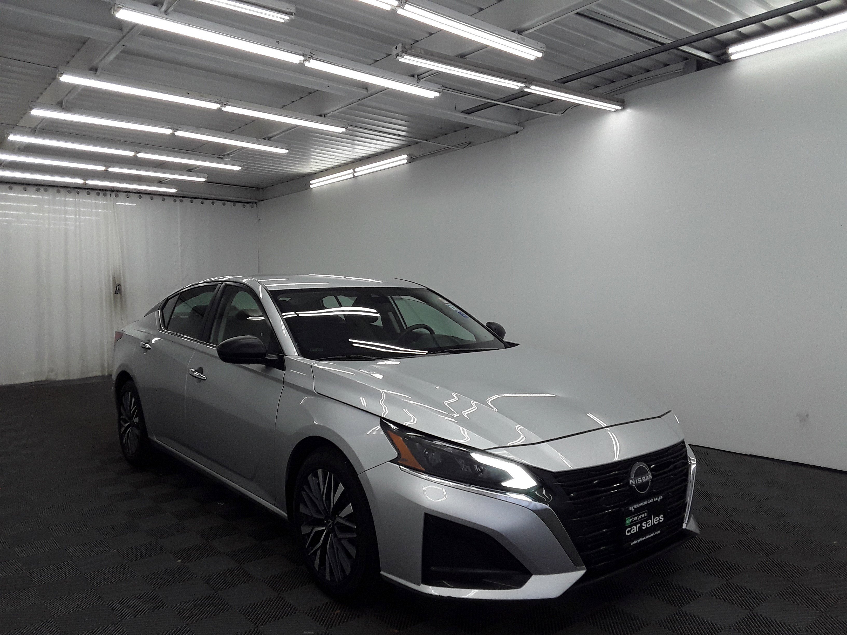 2024 Nissan Altima 2.5 SV Sedan